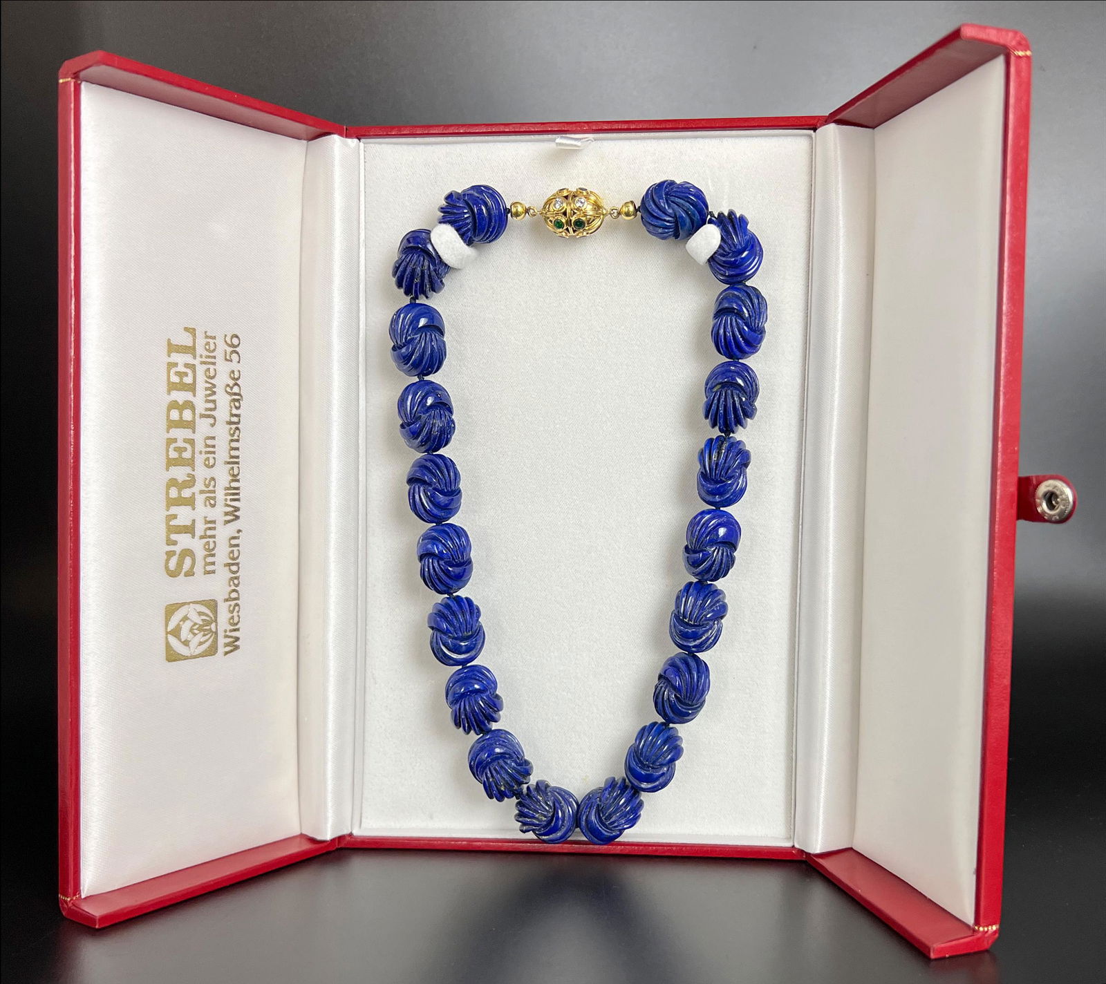 Solid necklace with lapis lazuli beads. 750 gold clasp with gemstone set. (1 of 9)