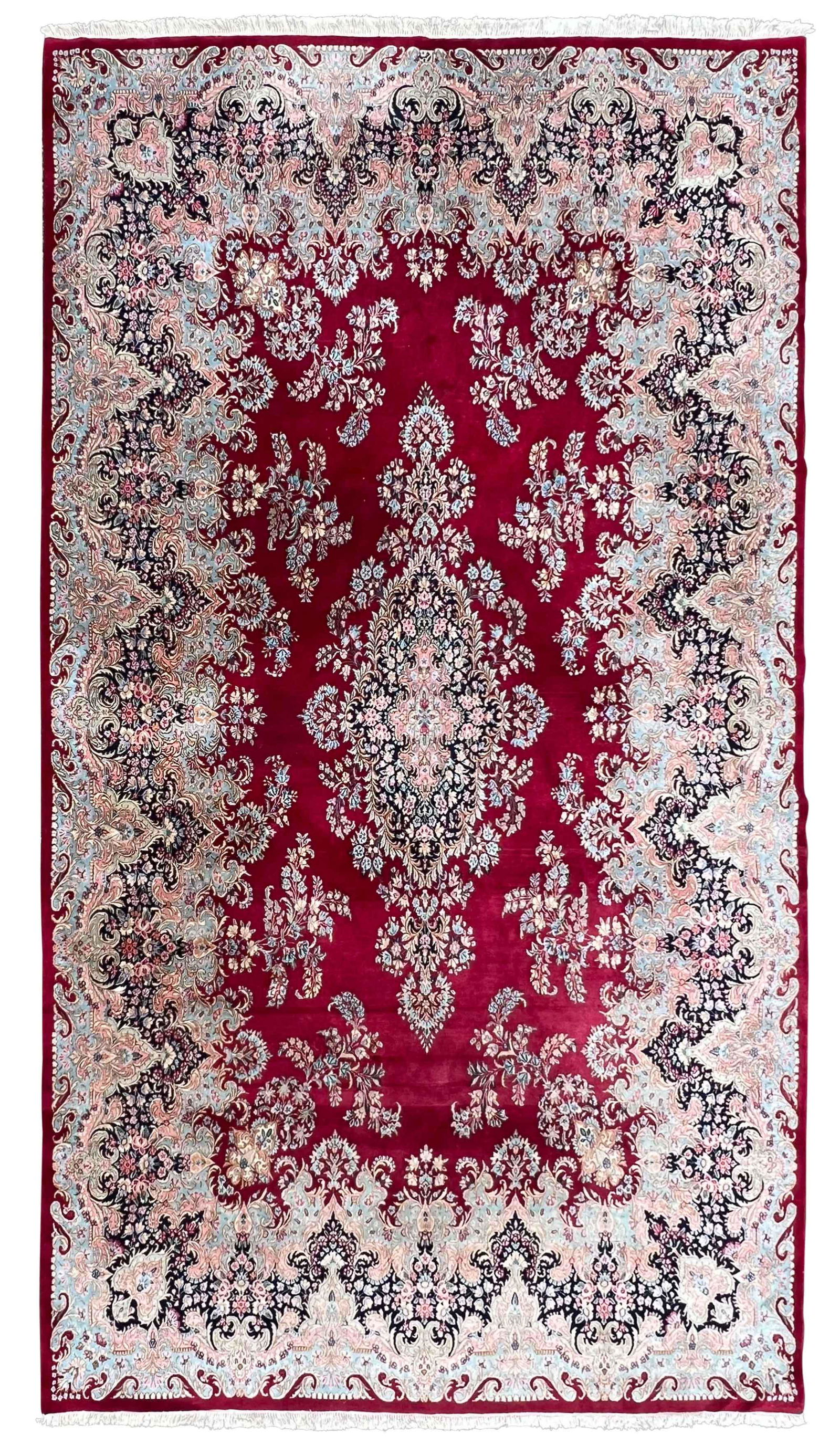 Large Kirman. Oriental carpet. (1 of 20)