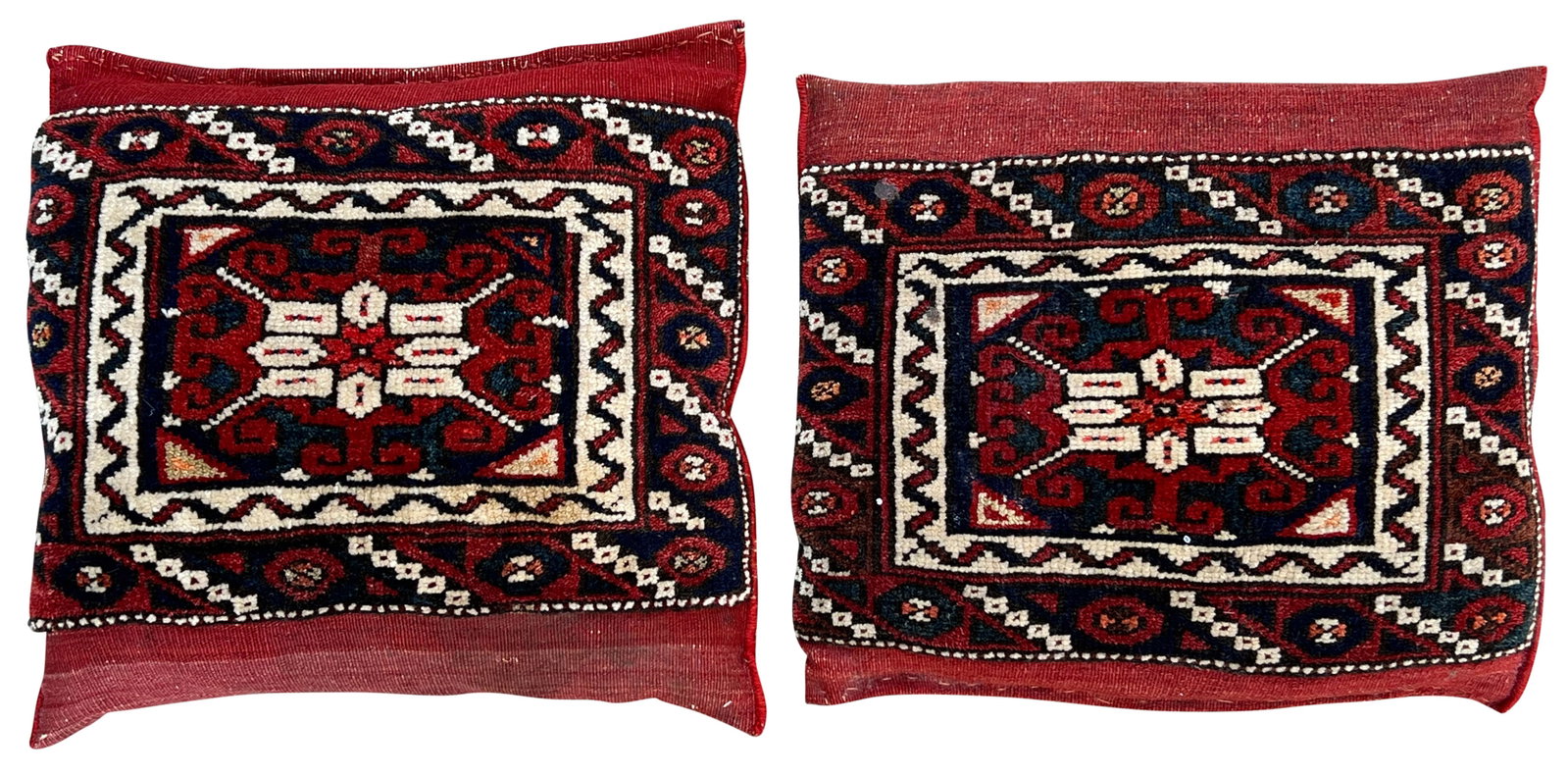 2 seat cushions. Turkey. Around 1930.: Each approx. 40 cm x 35 cm x 12 cm. Hand knotted. Wool on wool. Condition see photos. Category: Carpets and textiles