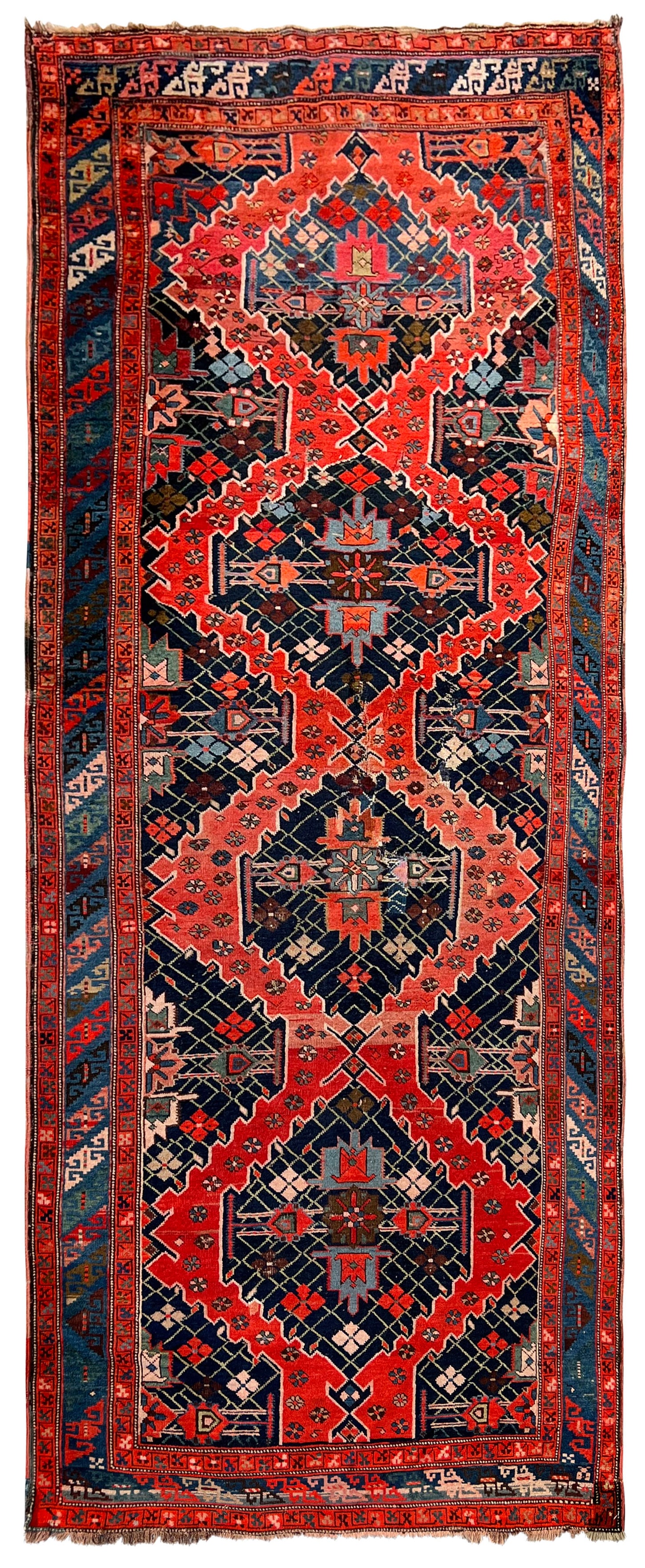 Kazak Läufer. Kaukasus. Circa 100 Jahre alt.  |  Kazak runner. Caucasus. Approximately 100 (1 of 11)