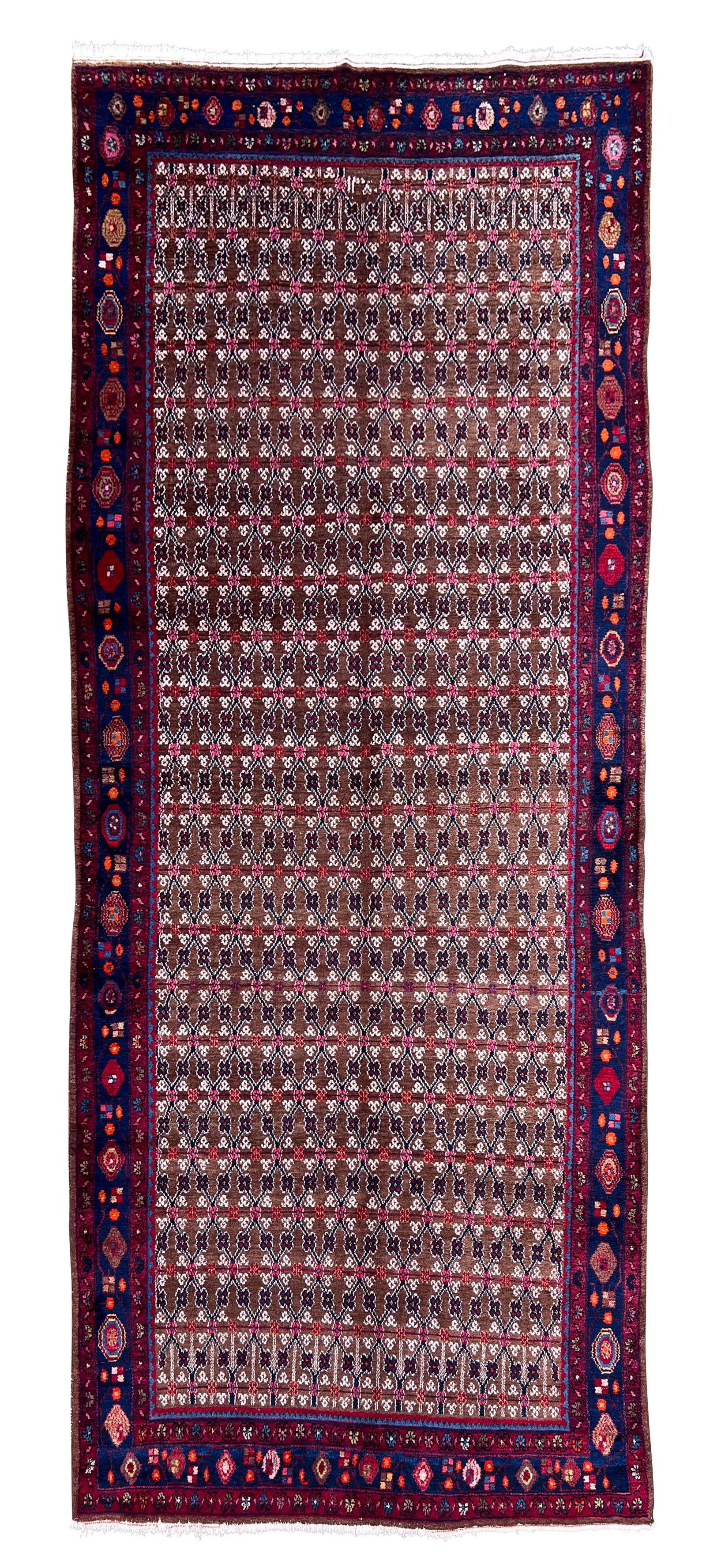 Kolyai. Turkey. Kelly format. 2nd half 20th century.: Approx. 372 cm x 165 cm. Oriental rug. Hand-knotted. Wool on cotton. Camel hair-colored ground. Freshly washed. See photos for condition. Category: Carpets and textiles