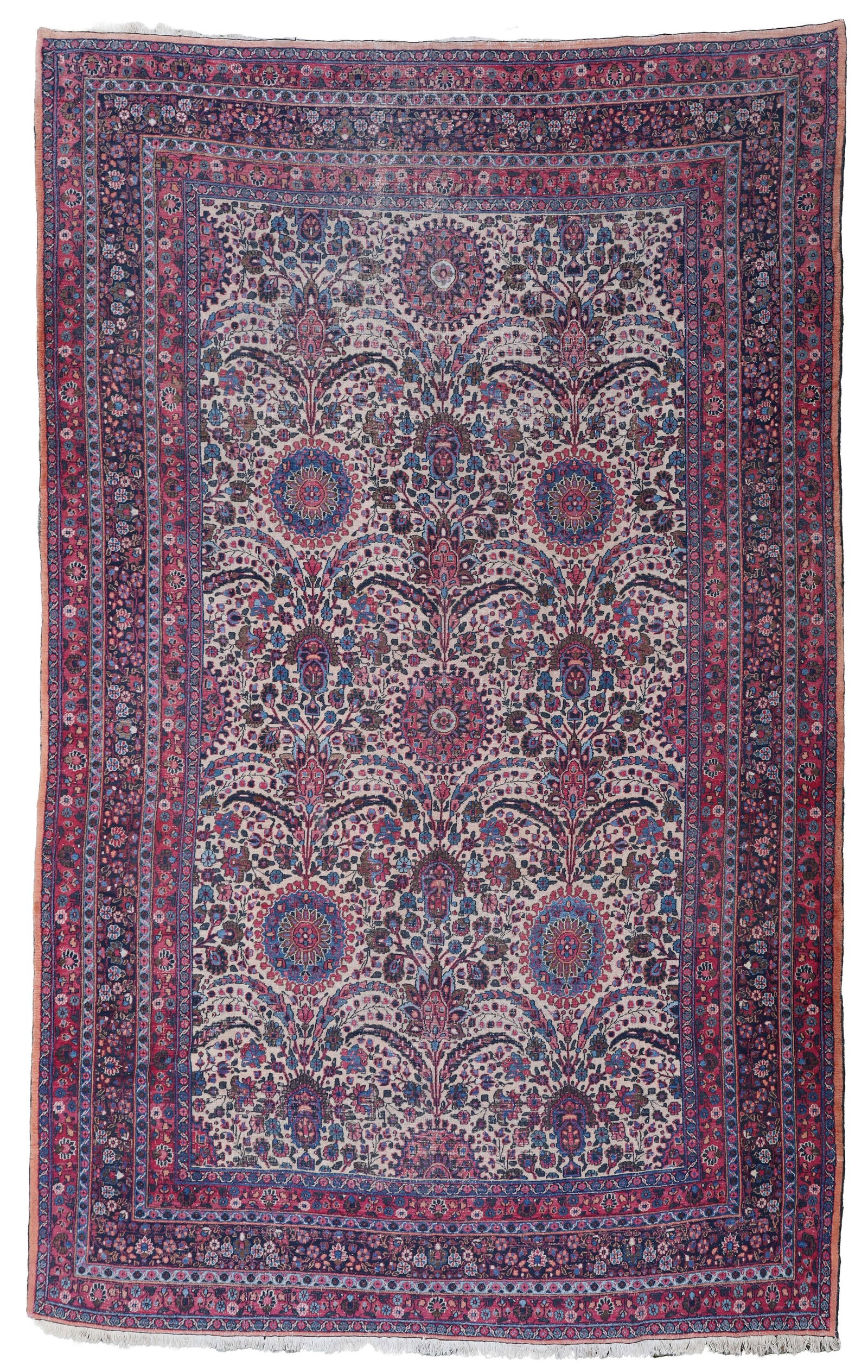 Dorosh. Orientteppich. Circa 440 cm x 303 cm. Um 1910.: Orientteppich. Iran. Perserteppich. Handgeknüpft. Wolle auf Baumwolle. Allover-Muster. Stellenweise abgetreten. Grundgewebe sichtbar. Zustand siehe Fotos. Kategorie: Teppiche und Textilien Orient