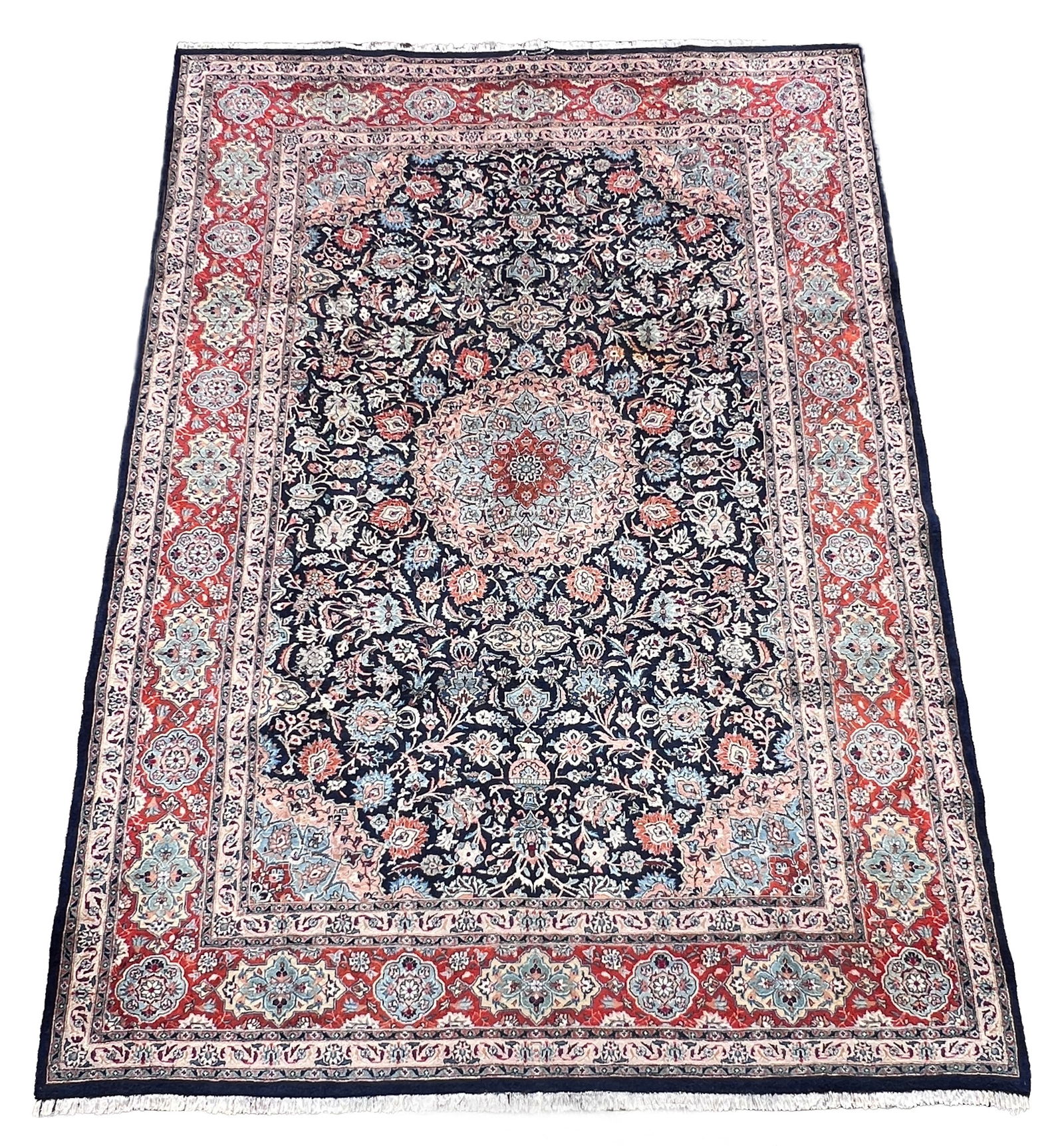 Khorasan. Signed. Approx. 354 cm x 250 cm. Circa 1980.: Orientteppich. Iran. Perserteppich. Handgeknüpft. Wolle auf Baumwolle. Reinigungsbedürftig. Stellenweise fleckig. Zustand siehe Fotos. Kategorie: Teppiche und Textilien Oriental carpet. Iran