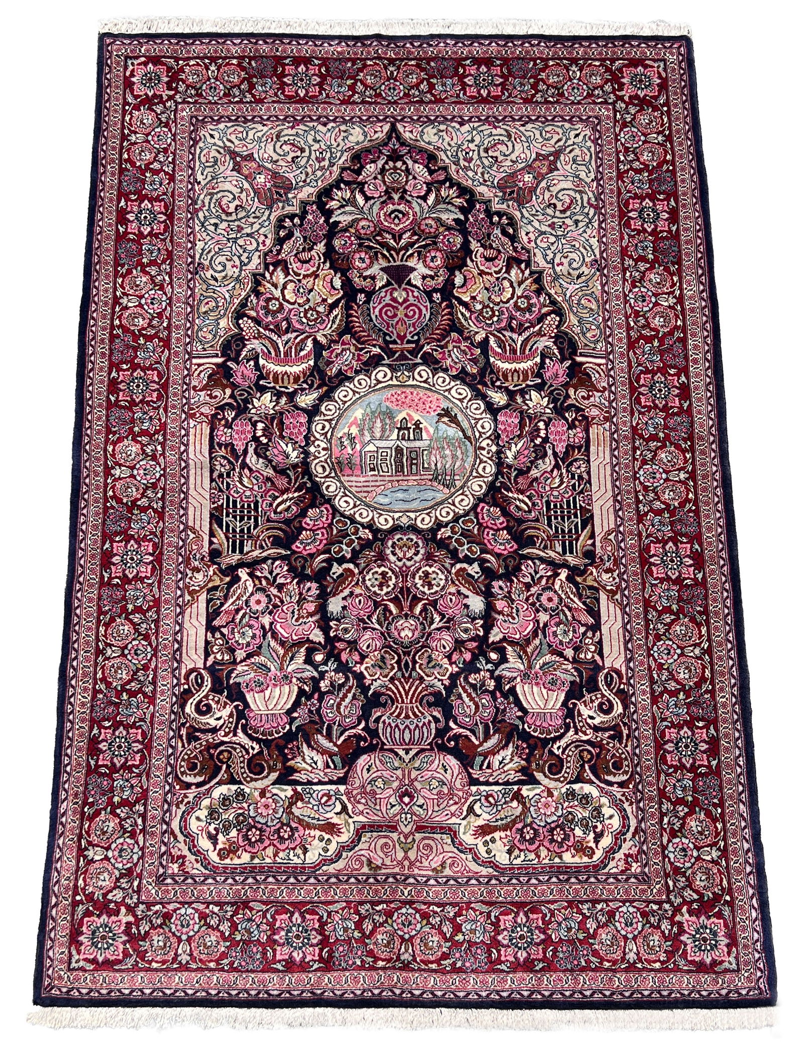 Sarough. Fein. Circa 207 cm x 134 cm. Um 1980. Sarough. Fine. Approx. 207 cm x 134 cm. Circa 1980.: Oriental carpet. Iran. Persian carpet. Hand-knotted. Cork wool on cotton. Rising paradise design on a dark blue ground. See photos for condition. Category: Carpets and textiles Provenance: Rug comes f
