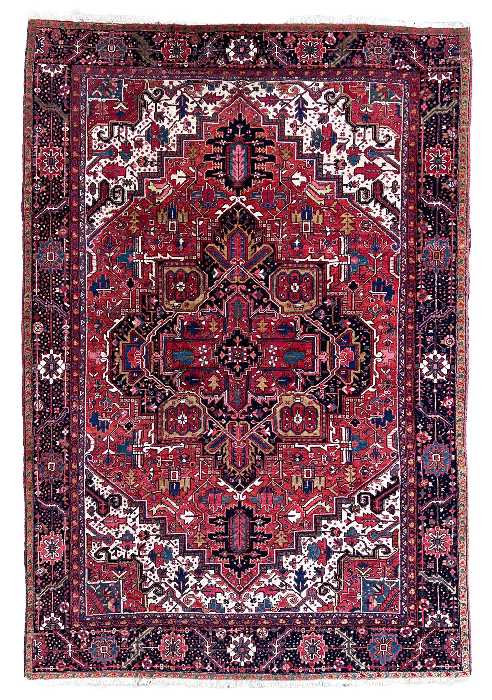 Heriz. Approx. 392 cm x 287 cm. Circa 1920.: Oriental carpet. Iran. Persian carpet. Hand-knotted. Wool on cotton. Good condition considering its age. See photos. Category: Carpets and textiles