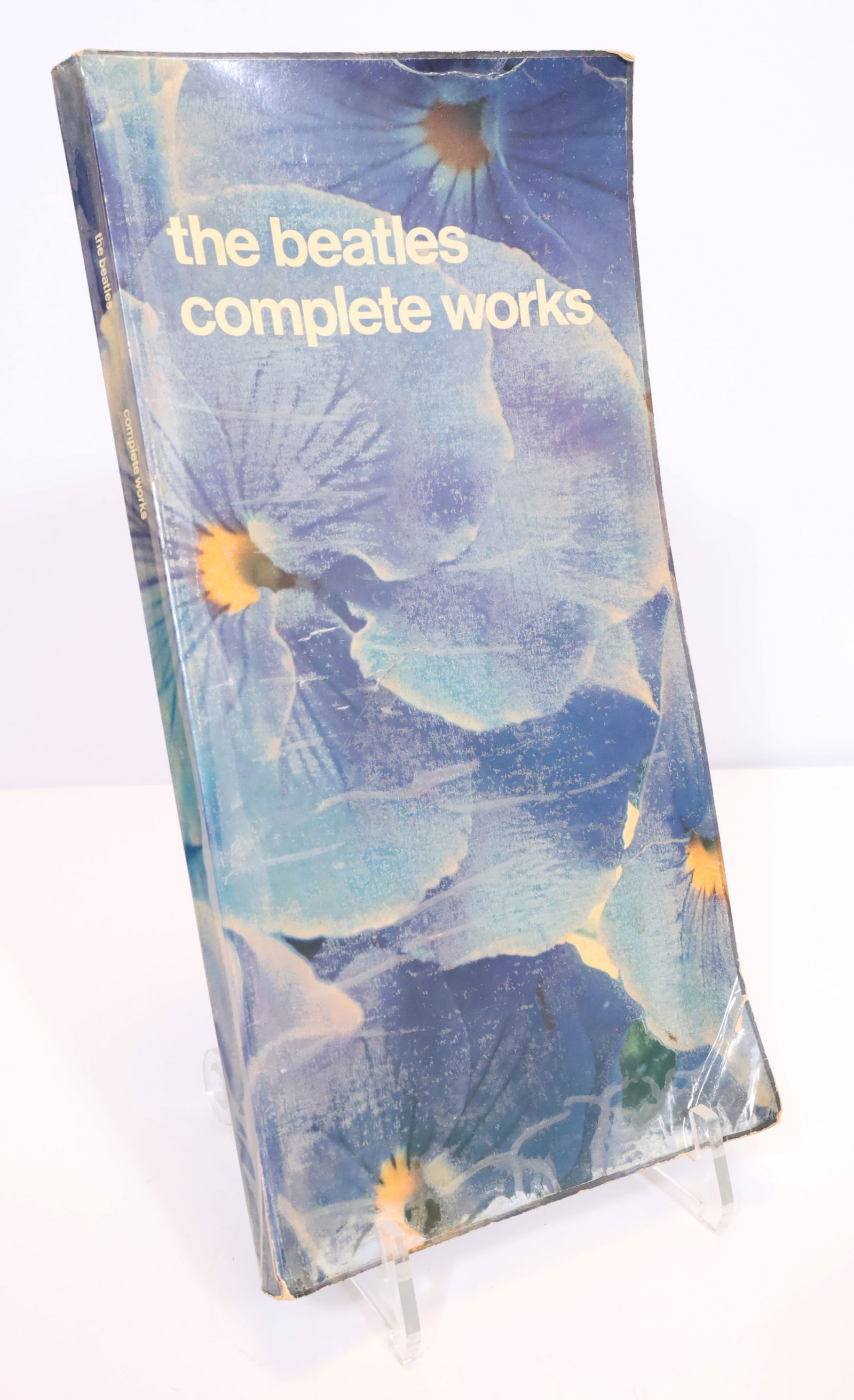 THE BEATLES complete works. The complete works of The Beatles. (1 of 7)