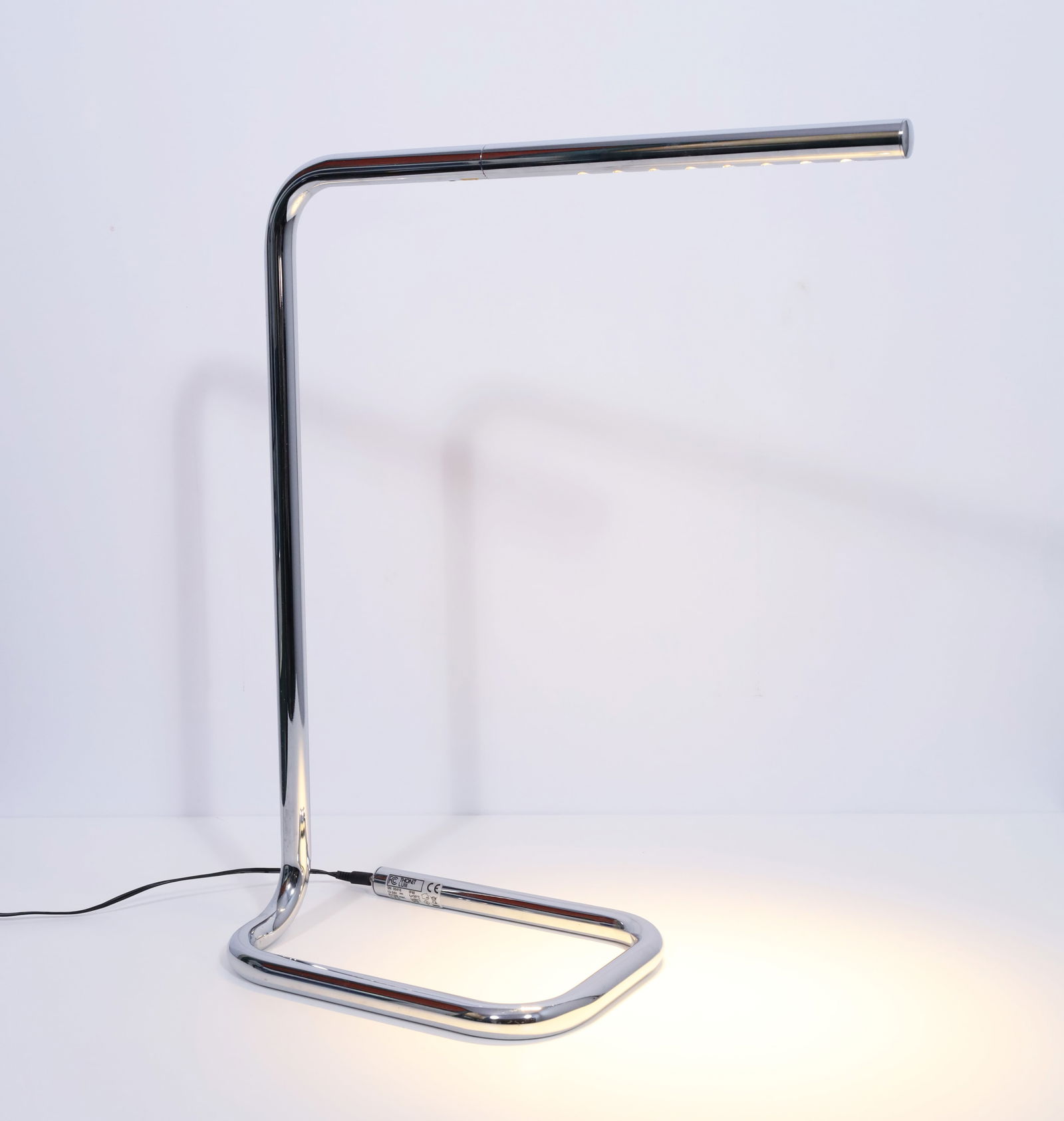 THONET LED table lamp ‘LUM 50’. Ulf MÖLLER (1969). (1 of 7)