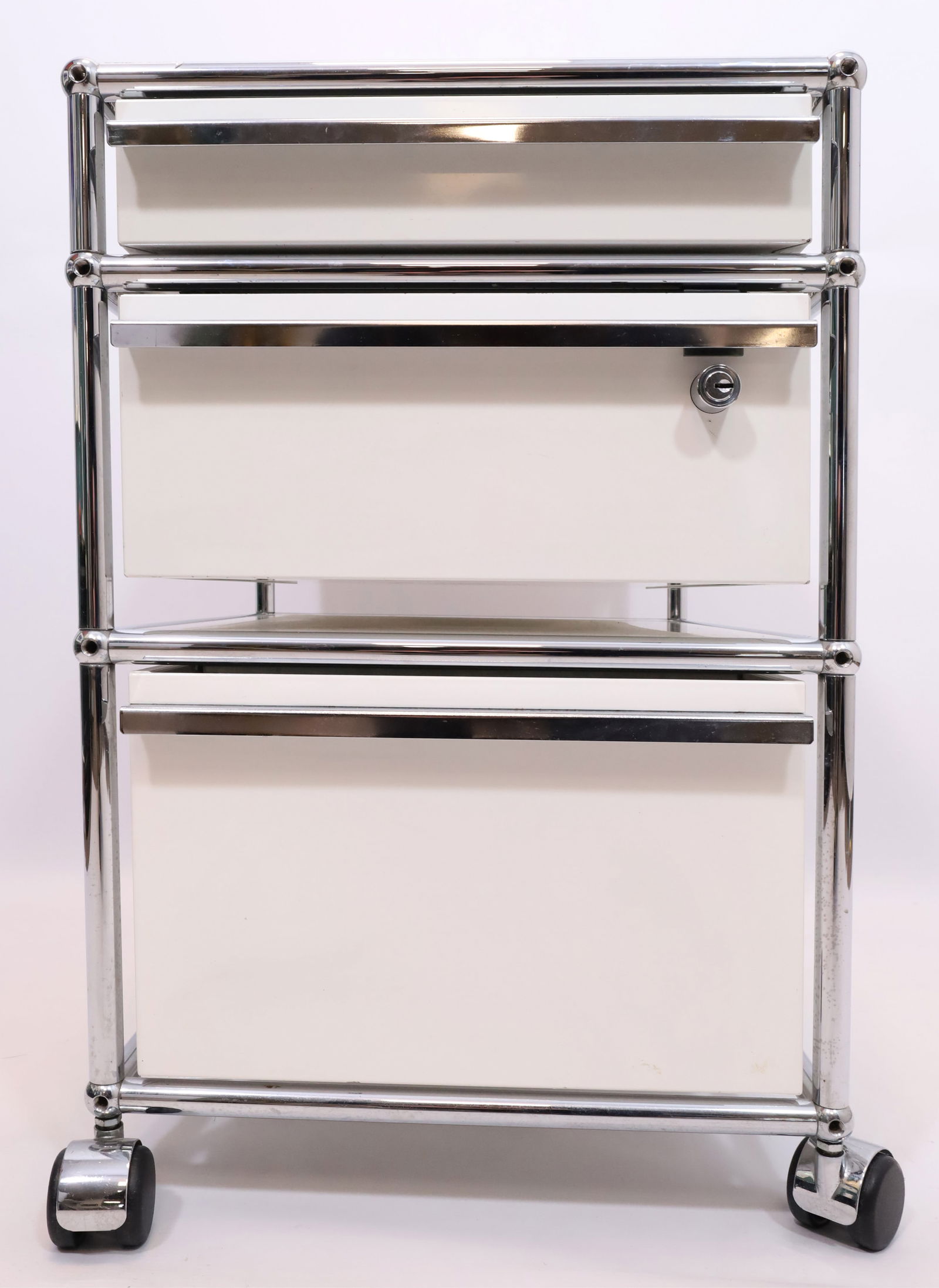 USM Haller. Rolling container. - 8