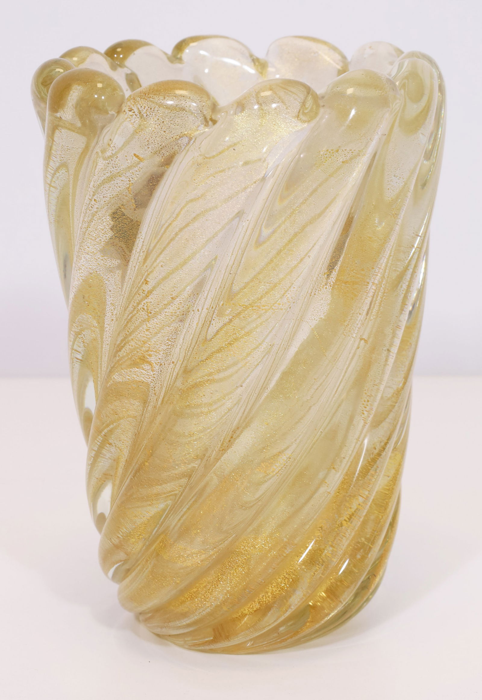 Ermanno TOSO & Ercole BAROVIER (XX). ‘Cordonato Oro’. Murano glass vase. Italy. (1 of 9)