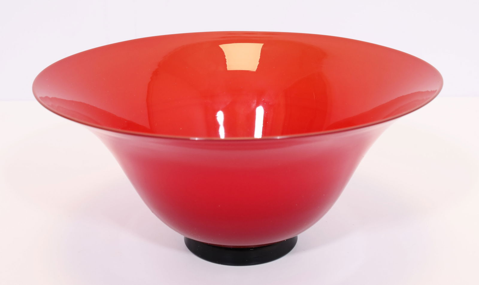 VENINI. ‘Anni Trenta’ Murano glass bowl. Italy. (1 of 9)