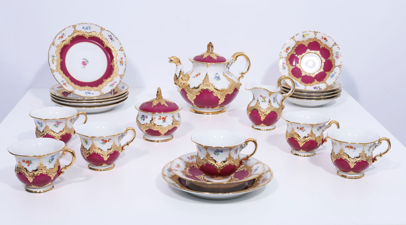 MEISSEN. Tea service for 6 people. First choice. (1 of 9)