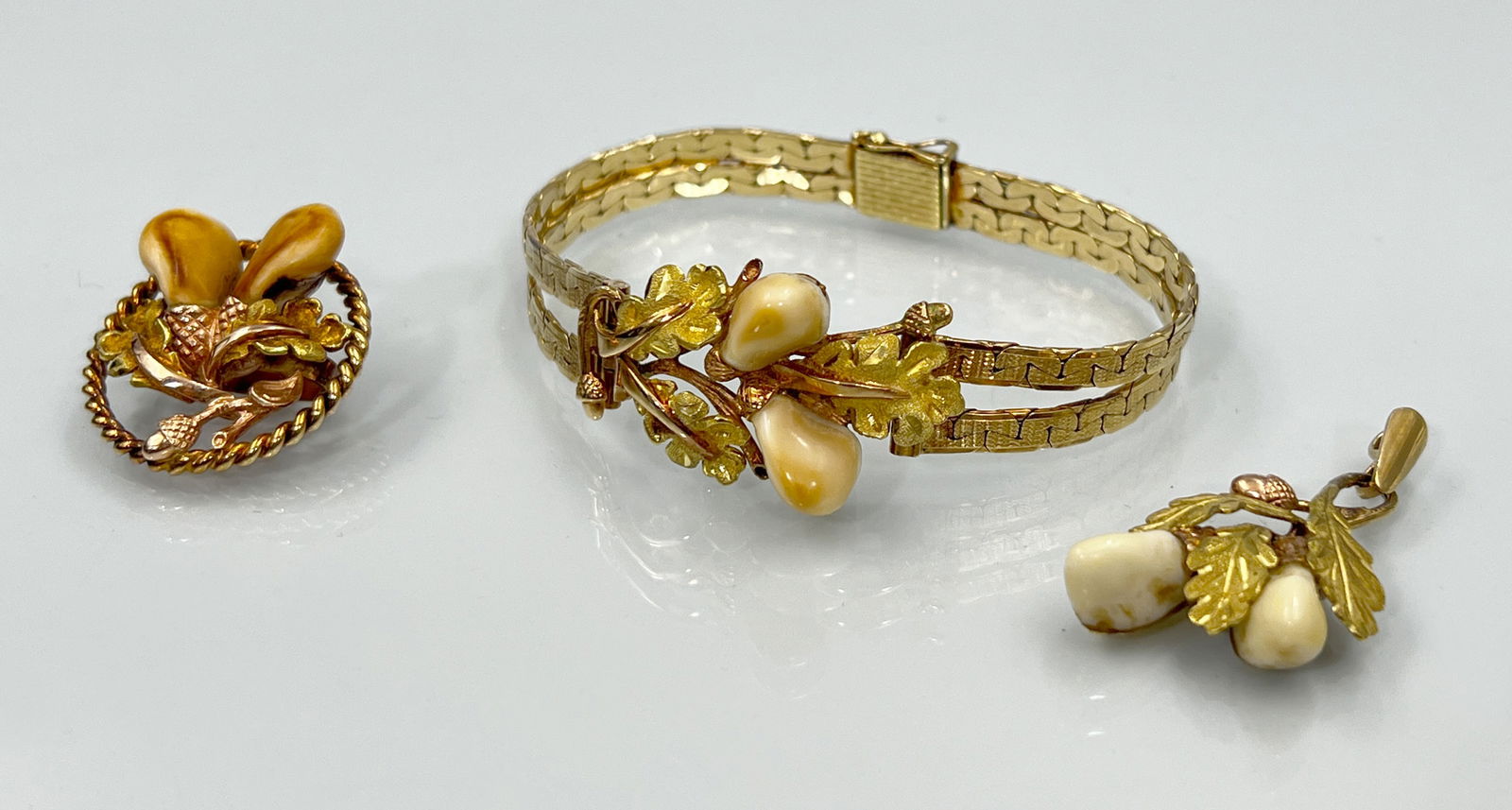Grandel jewellery set: bracelet, pendant and brooch. 585 yellow gold and rose gold. (1 of 9)