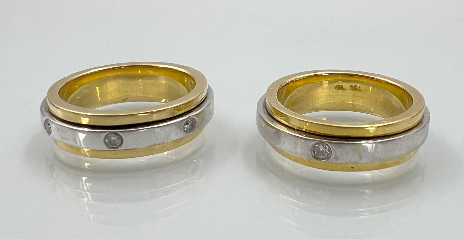 Pair of wedding rings. 750 yellow gold and white gold with small diamonds. (1 of 11)
