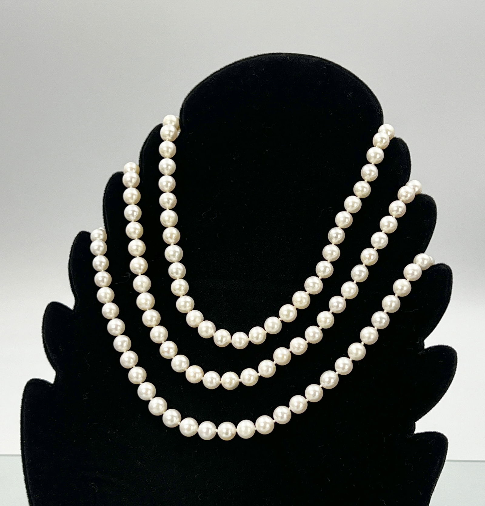 3-row pearl necklace. 925 silver clasp. (1 of 6)