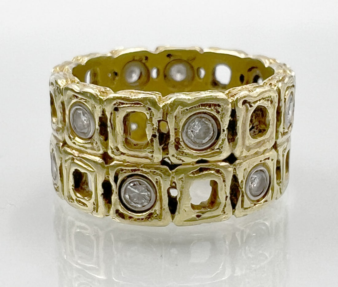 Women's ring. 585 yellow gold and white gold with diamond setting. (1 of 10)
