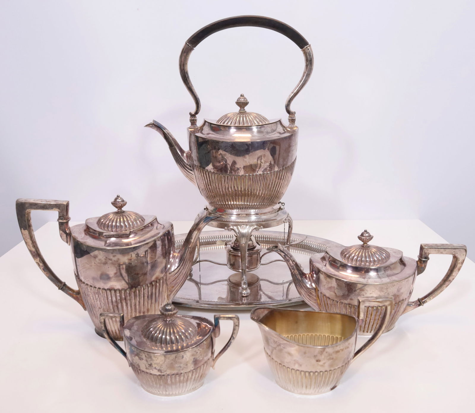 Wilhelm BINDER. 6-piece tea and coffee set in Queen Anne style. 925, 835 and 800 silver. (1 of 16)