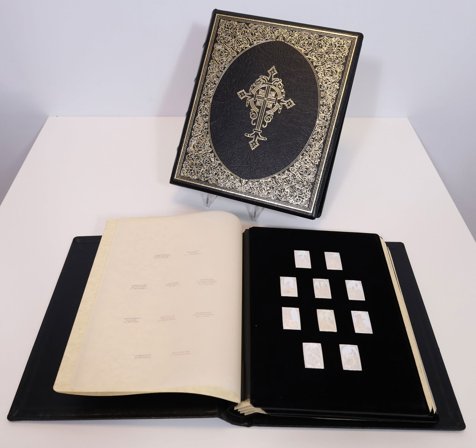 The Silver Bible. Old Testament and New Testament. With 100 silver plates. 999 fineness. (1 of 8)