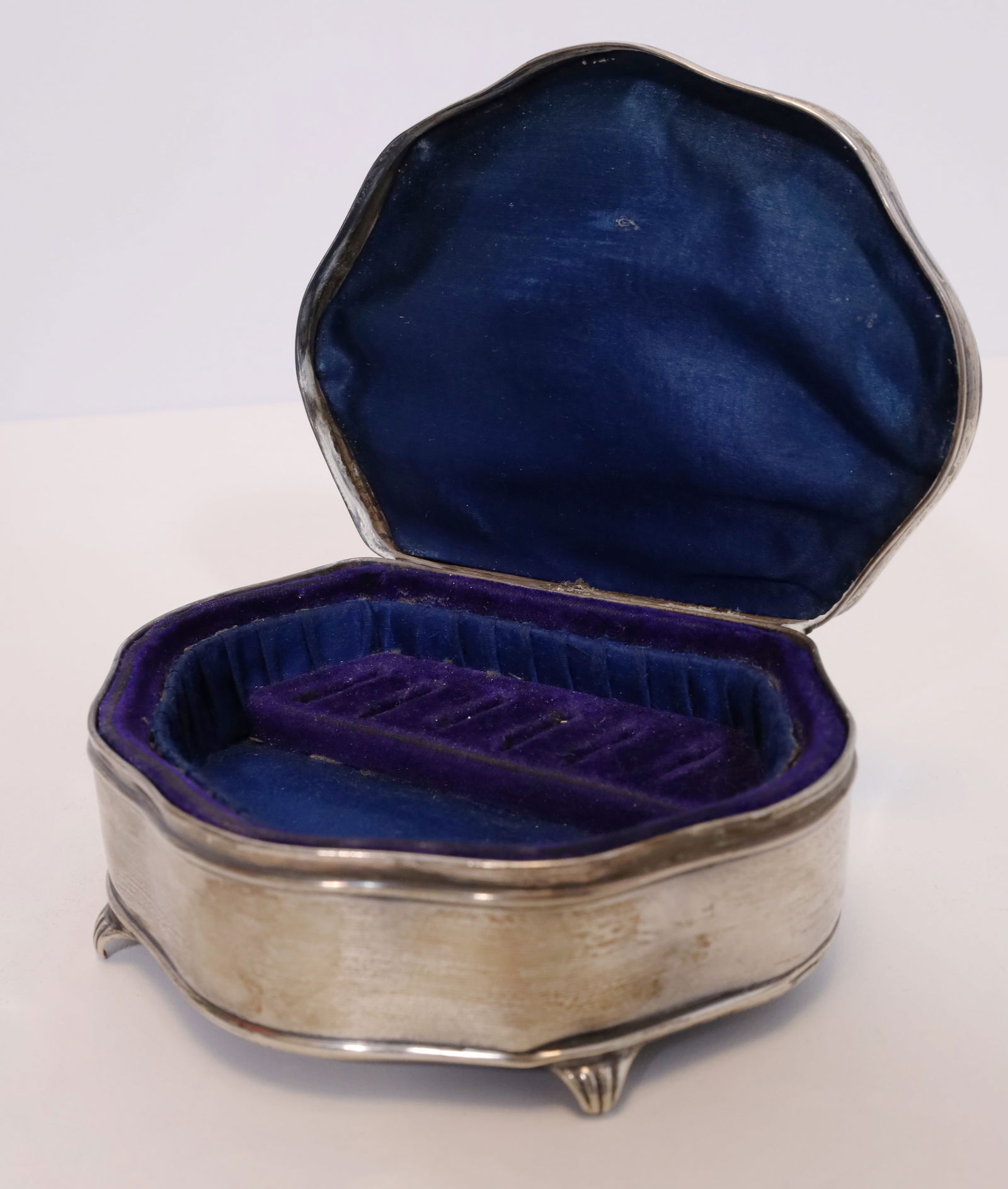 Jewellery box. Silver. Birmingham. England. (1 of 10)