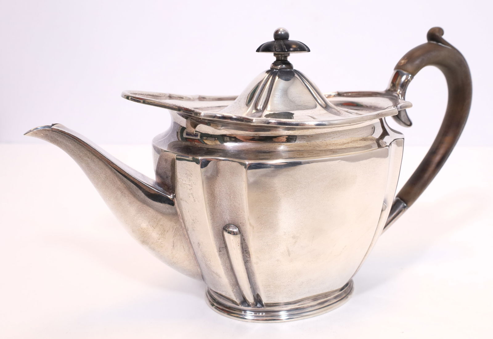 Teapot. 925 silver. Sheffield. England. (1 of 10)