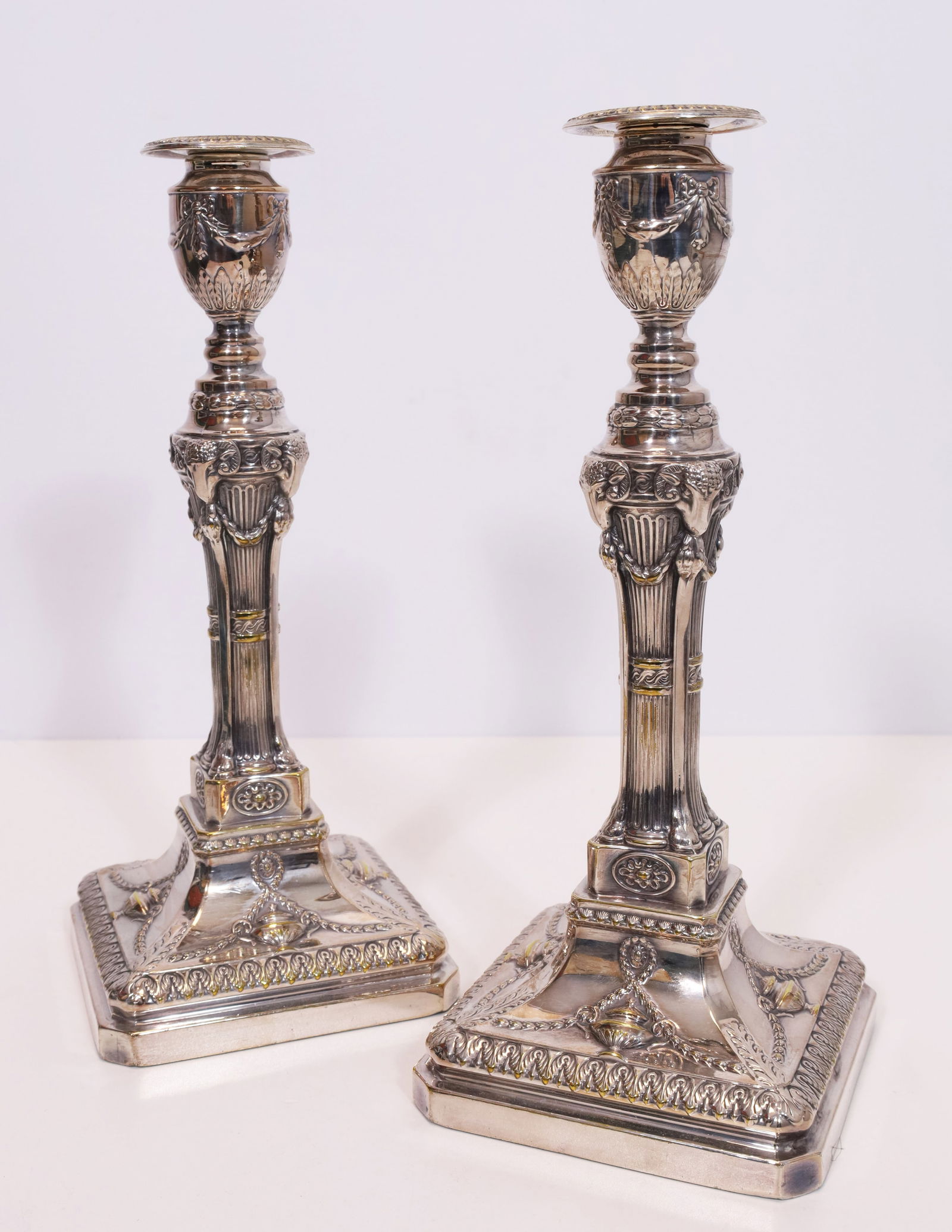 Pair of decorative candlesticks. EPNS. Silver-plated. England. (1 of 10)