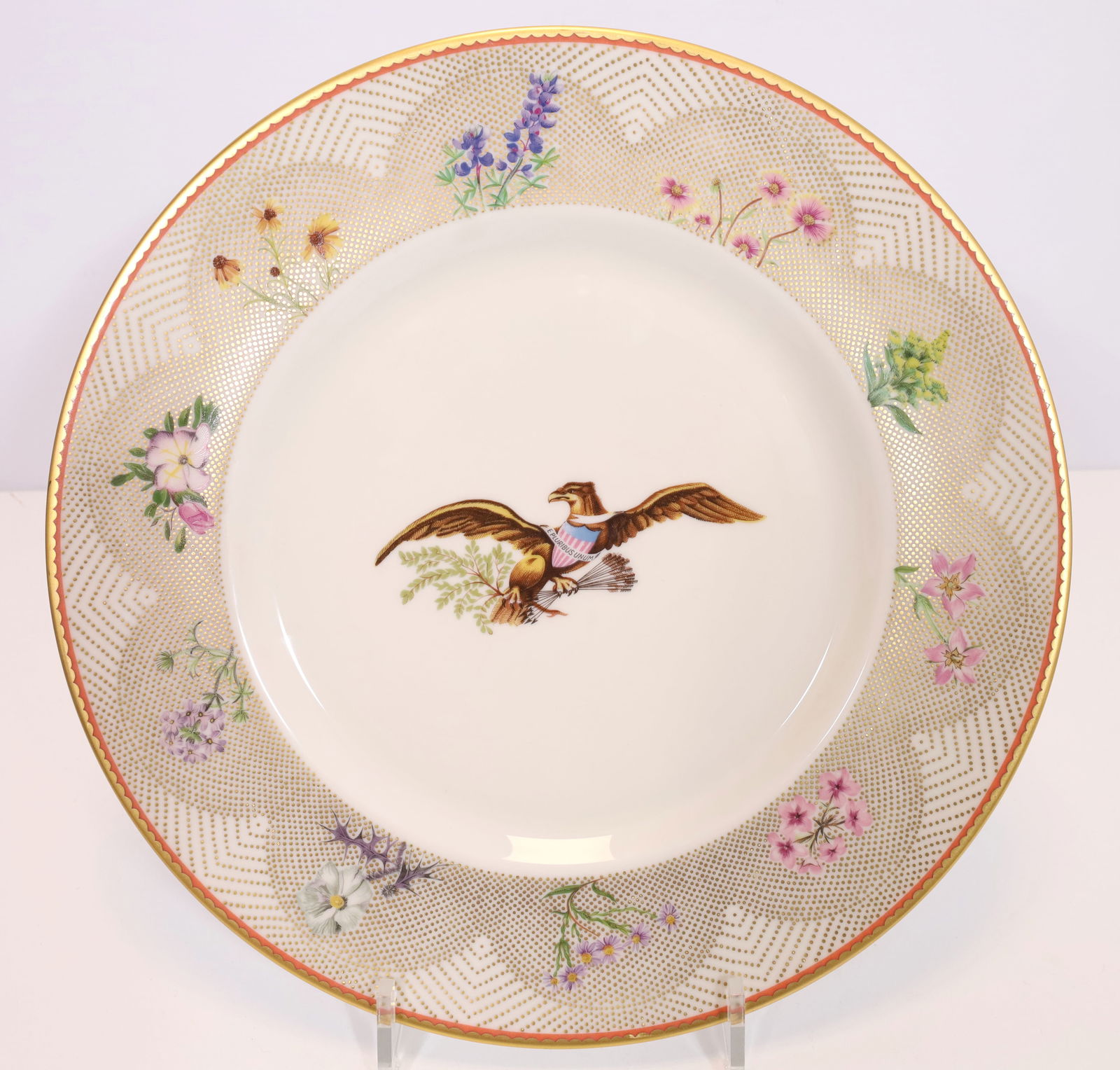 TIFFANY & CO. ‘The White House’ commemorative plate of a US president. 1968. (1 of 7)