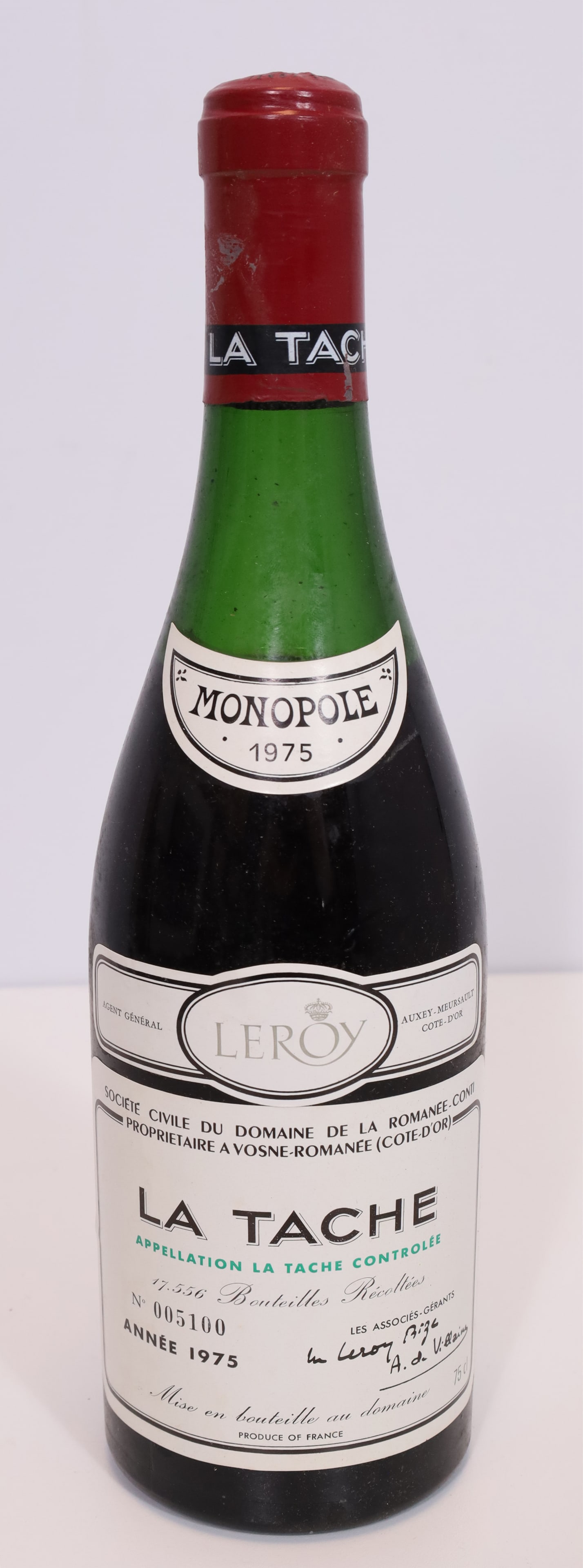 1 bottle of red wine. 1975 La Tâche. Domaine de la Romanée-Conti. Grand Cru Monopole. (1 of 7)