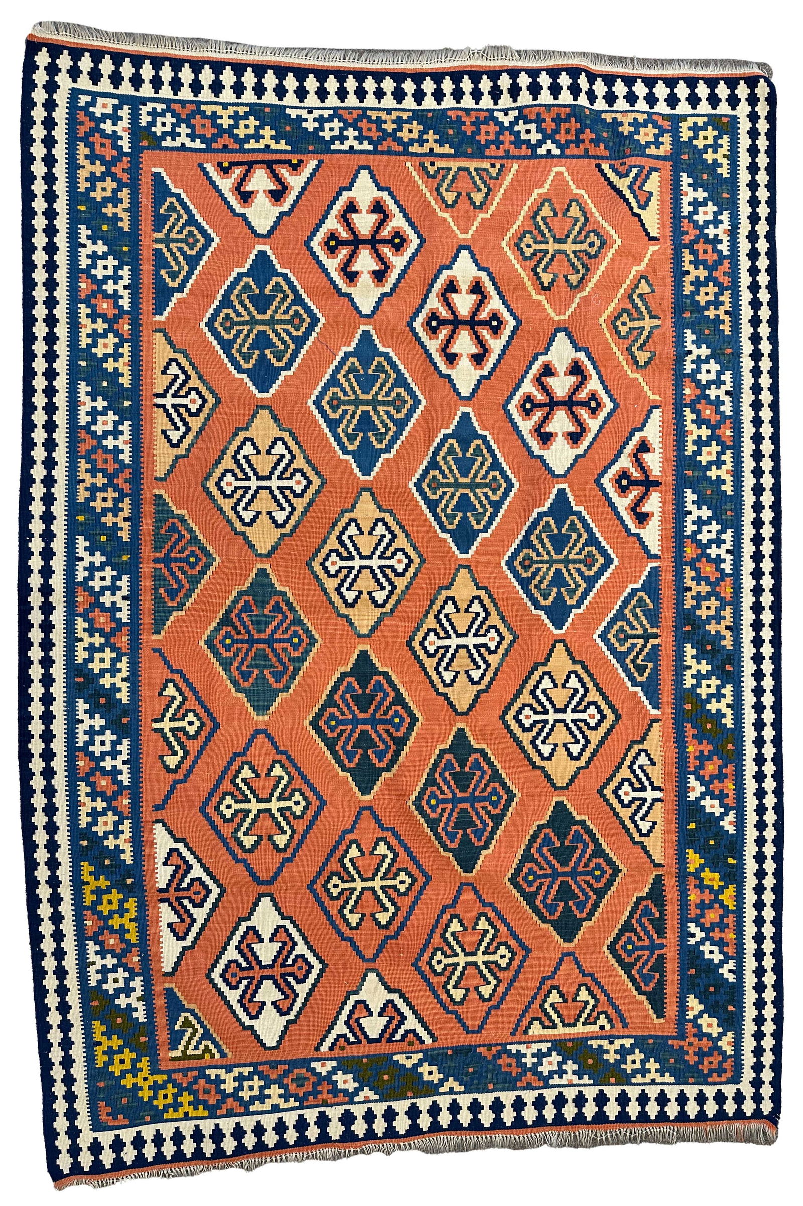 Gashgai kilim. Approx. 243 cm x 171 cm. Mid-20th century. (1 of 6)