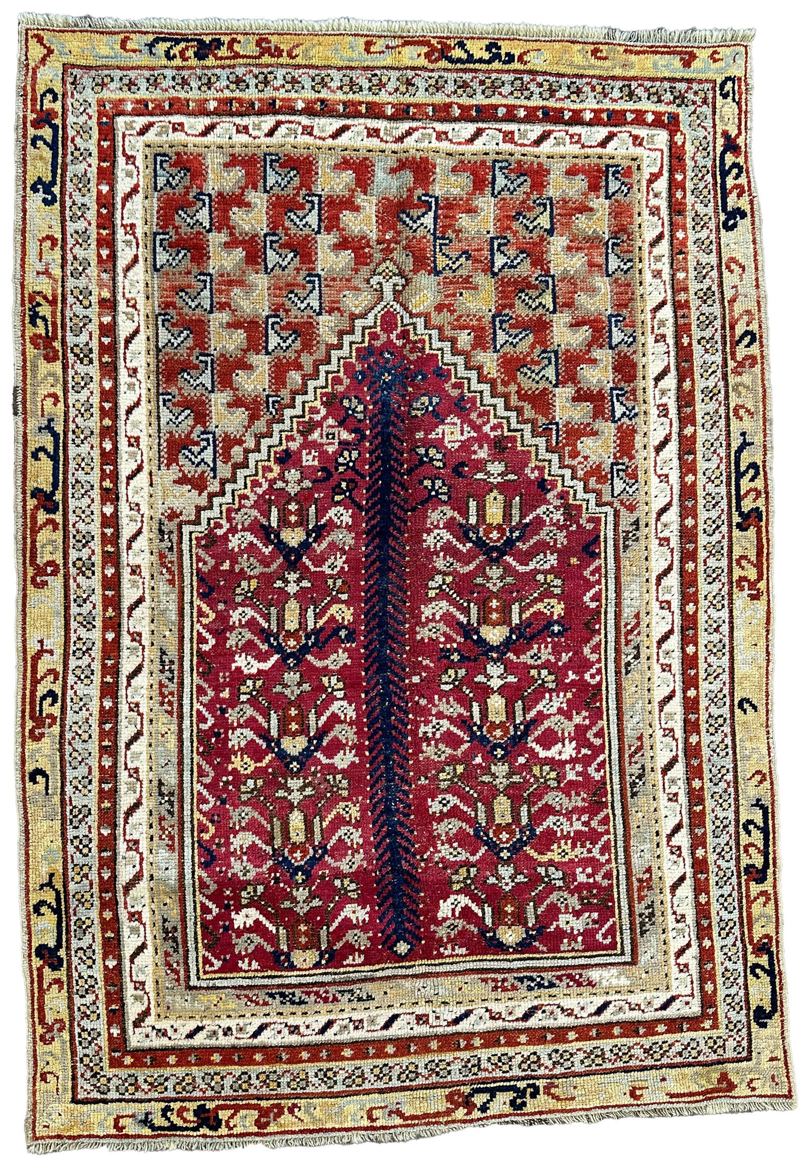 Usak prayer rug. Turkey. Approx. 194 cm x 135 cm. 19th century. (1 of 6)