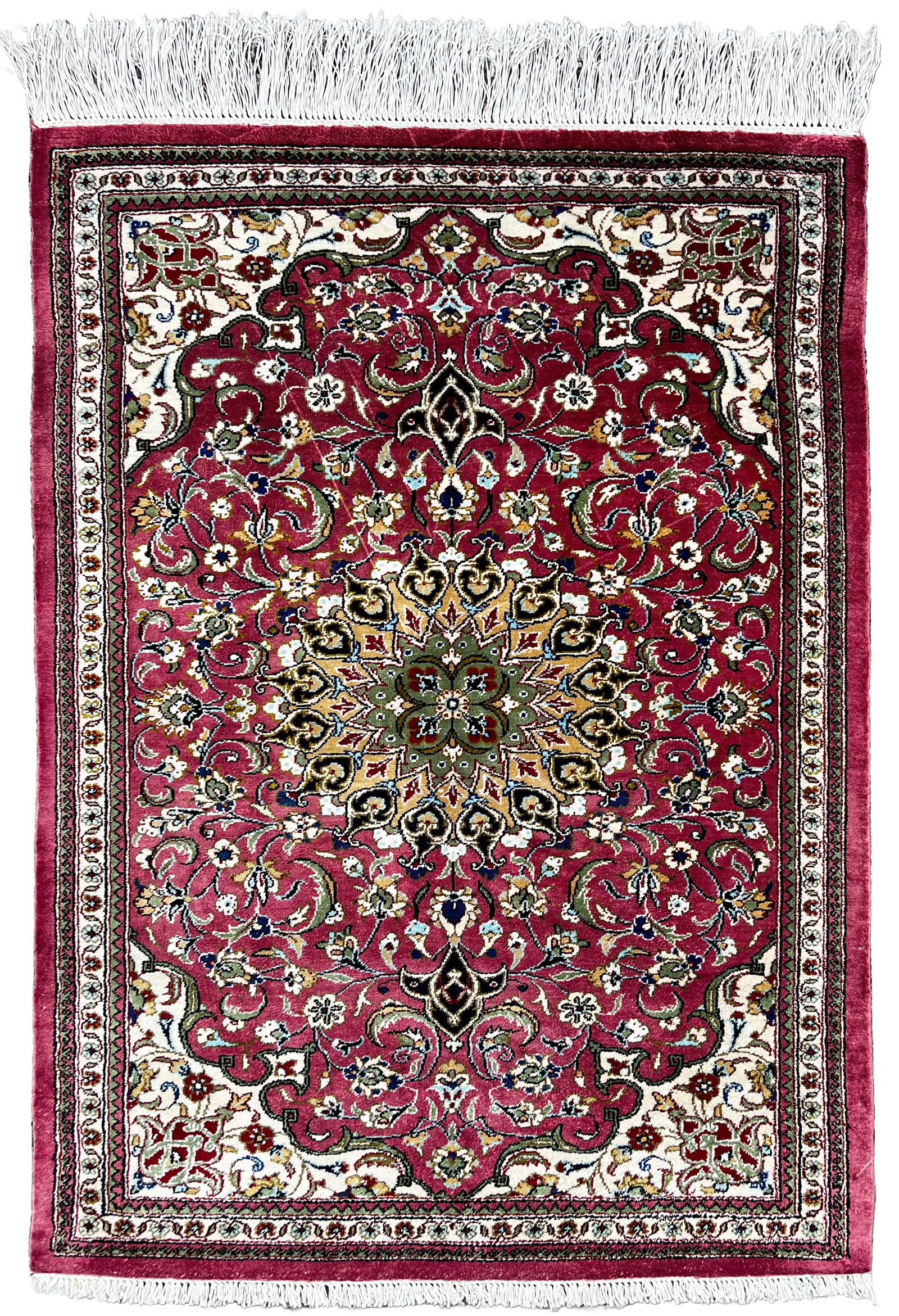 Hereke silk. Turkey. Signed. Approx. 98 cm x 73 cm. Circa 1970/80. (1 of 7)