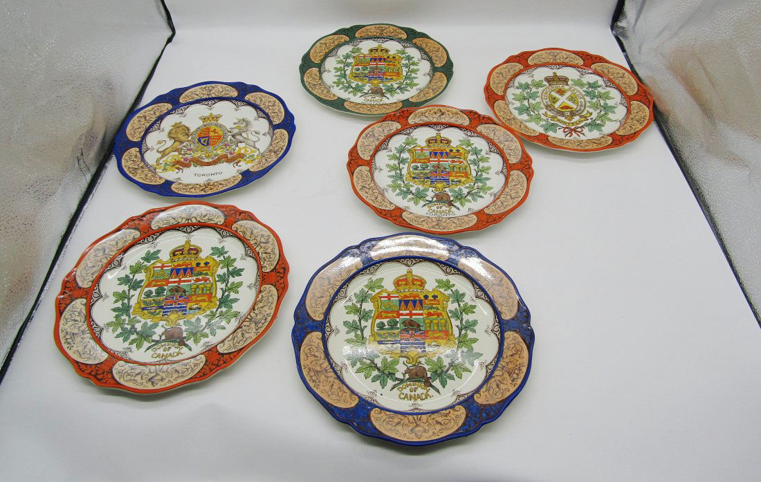 6 early Wedgwood plates polychrome painted with Canadian Coats of Arms (1 of 4)