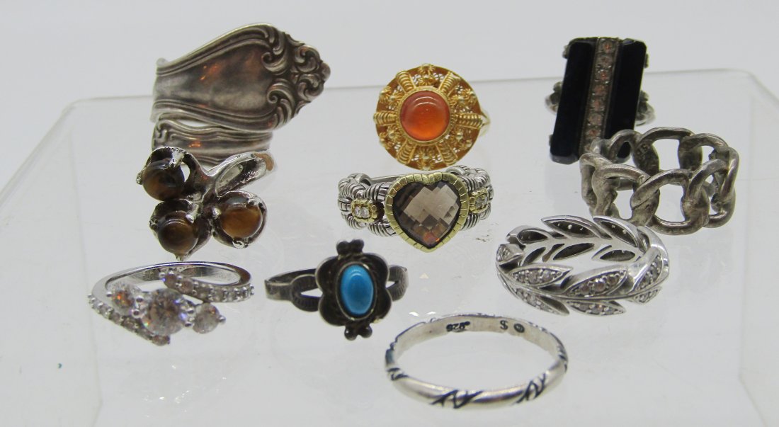 estate lot of 10 silver and sterling Ladies rings (1 of 3)