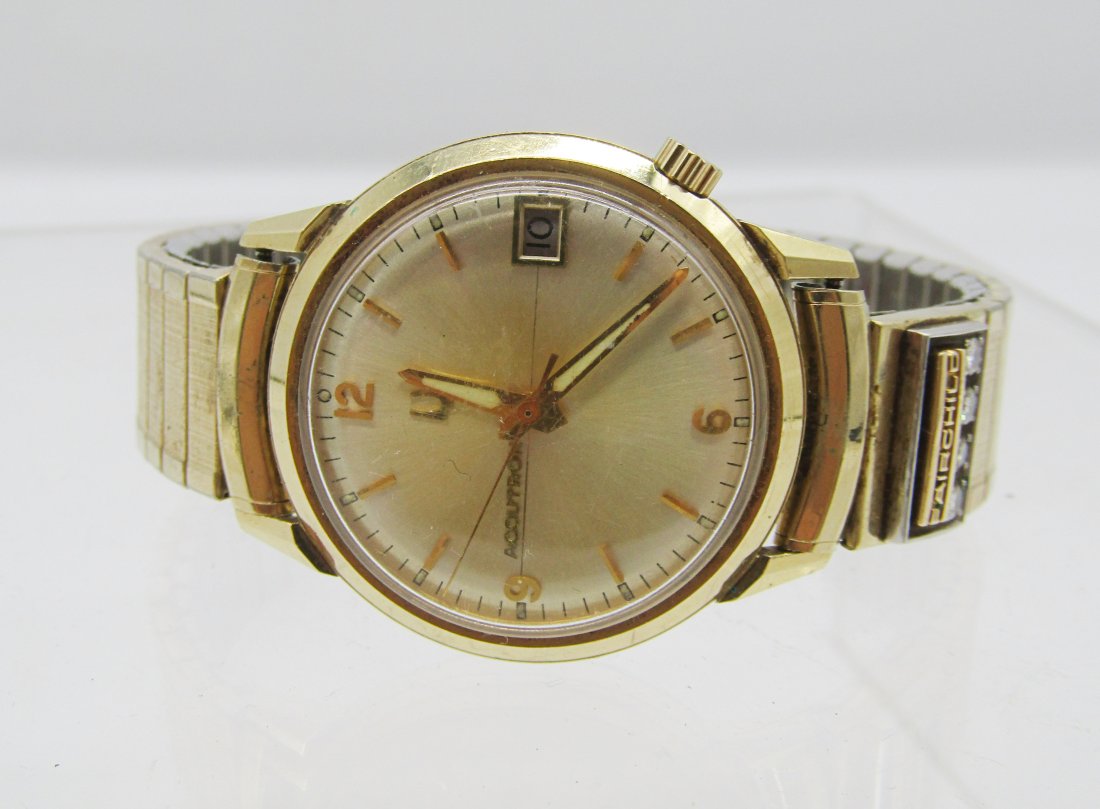 Man's vintage Bulova Accutron watch gold filled case (1 of 3)
