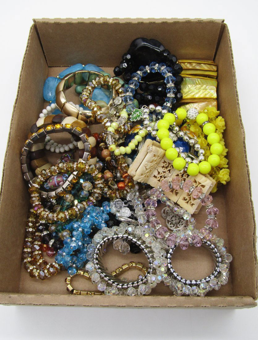 box lot of stretch bracelets: nice grouping of stretch bracelets. crystal, beaded, etc.