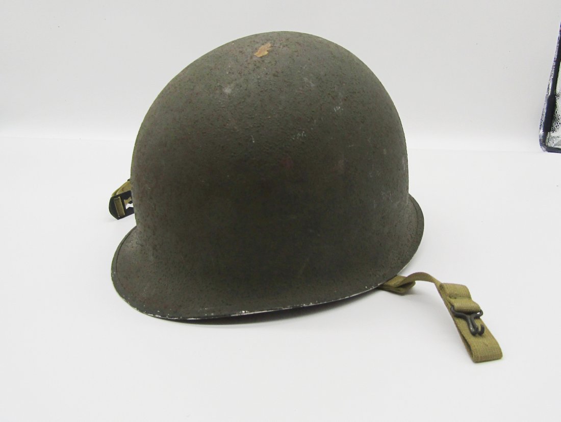 U.S. WWII period fixed bale soldiers Helmet (1 of 3)