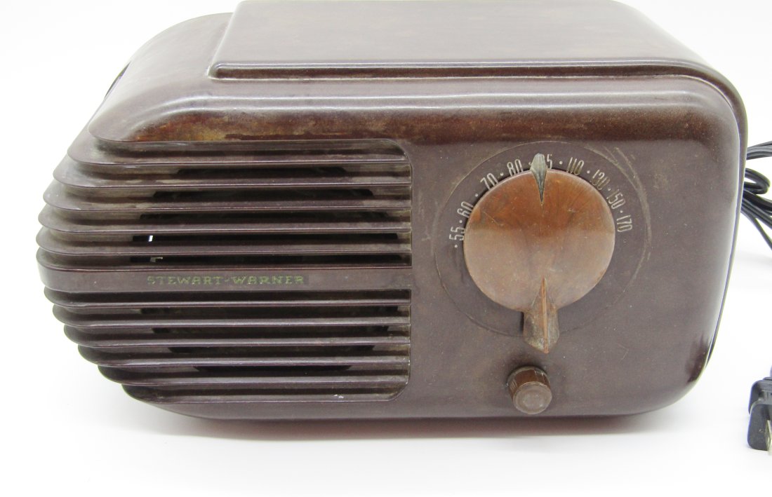 vintage, Art Deco period Radio Stewart Warner Bakelite, Celluloid case: Art Deco Period Radio by Stewart Warner. brown Bakelite, Celluloid case.