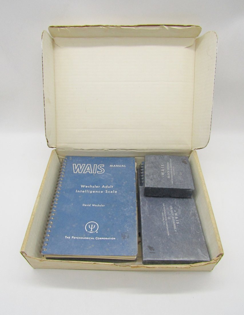 vintage Wais, Psychiatrist Patient games to scale Intelligence #1: circa 1950's Psychiatrist games to judges adult intelligence. blocks, puzzles, books of cards and manual. made by the Wais Psychological Corp. New York.
