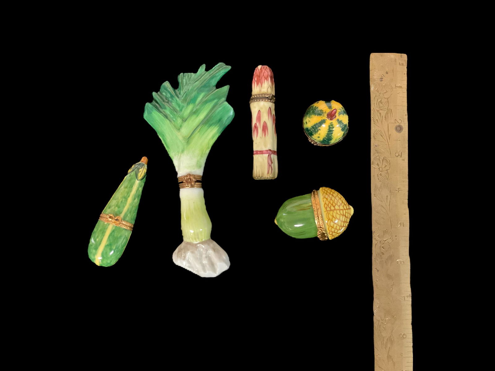 Grouping of 5 Limoges Porcelain Trinket Boxes (1 of 6)