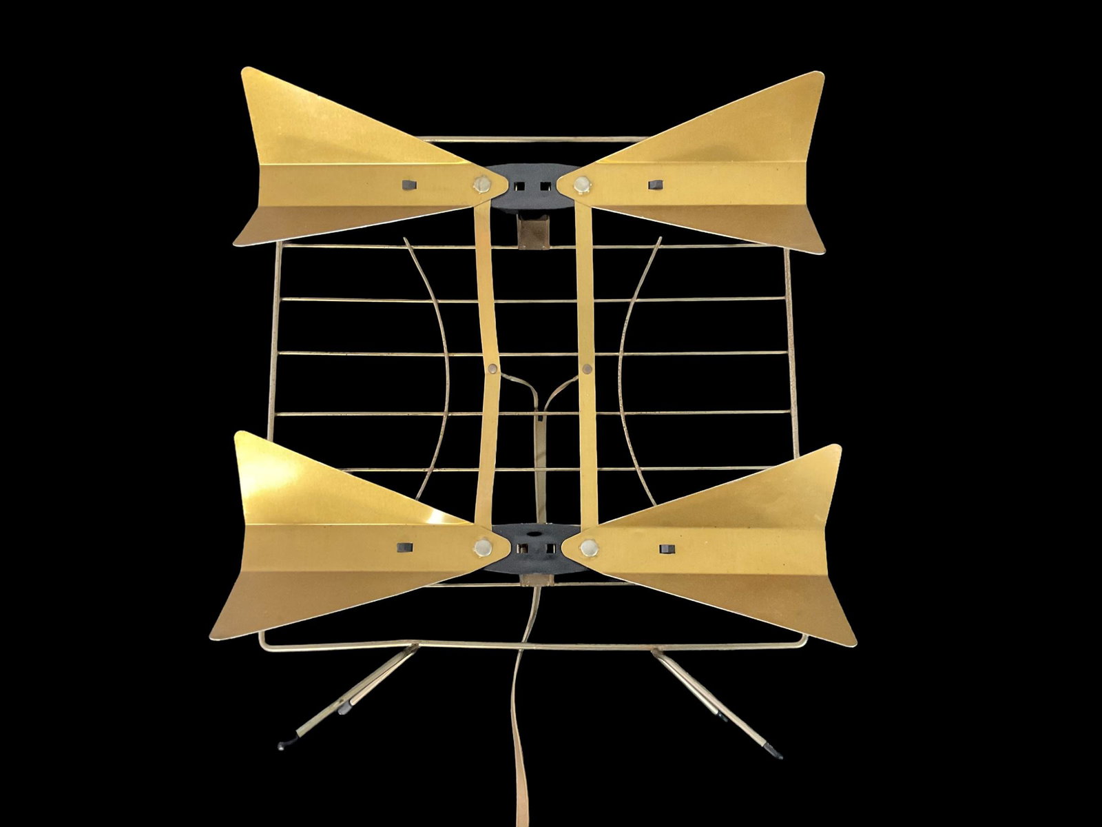 Bow Tie Antenna: Bow Tie Antenna Condition, good, some corrosion