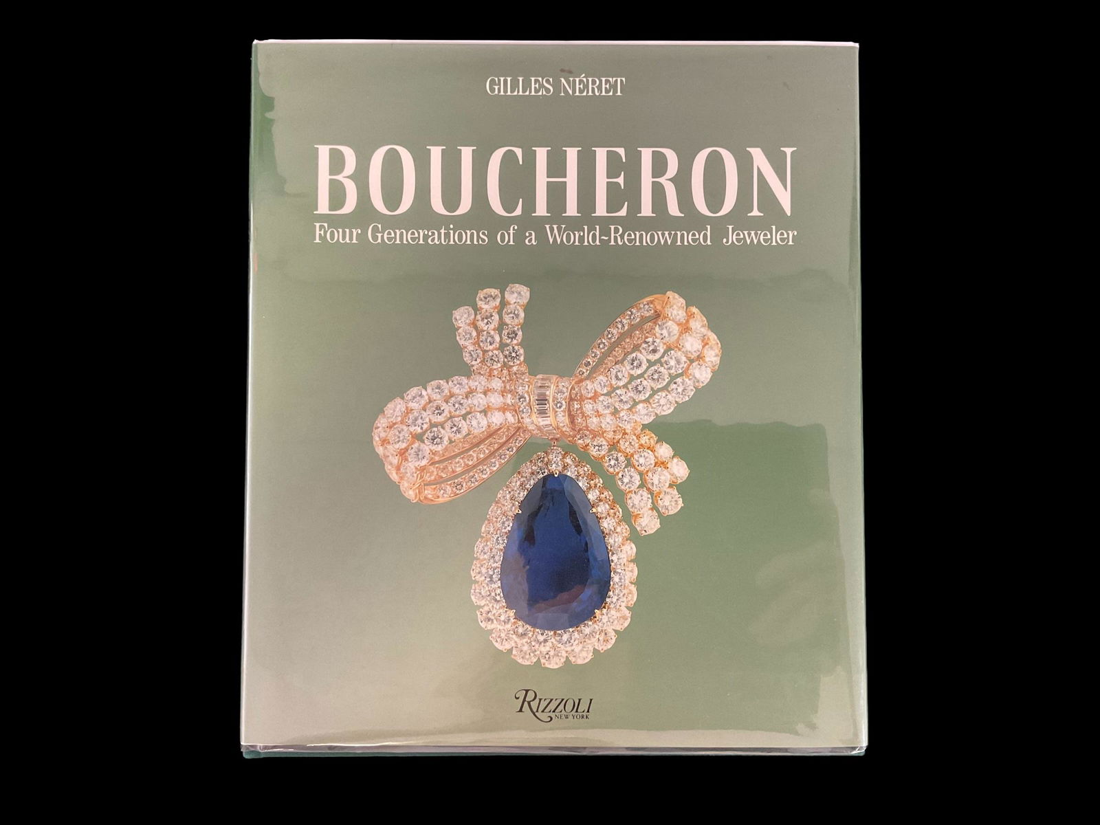 Boucheron Four Generations of a World-Renowned Jeweler Gilles Neret 1988: Boucheron: Four Generations of a World-Renowned Jeweler, Gilles Neret, Rizzoli International Publications, 1988. With Dust Jacket in Protective Mylar Sleeve. ISBN 0847809870, Condition very good, dust