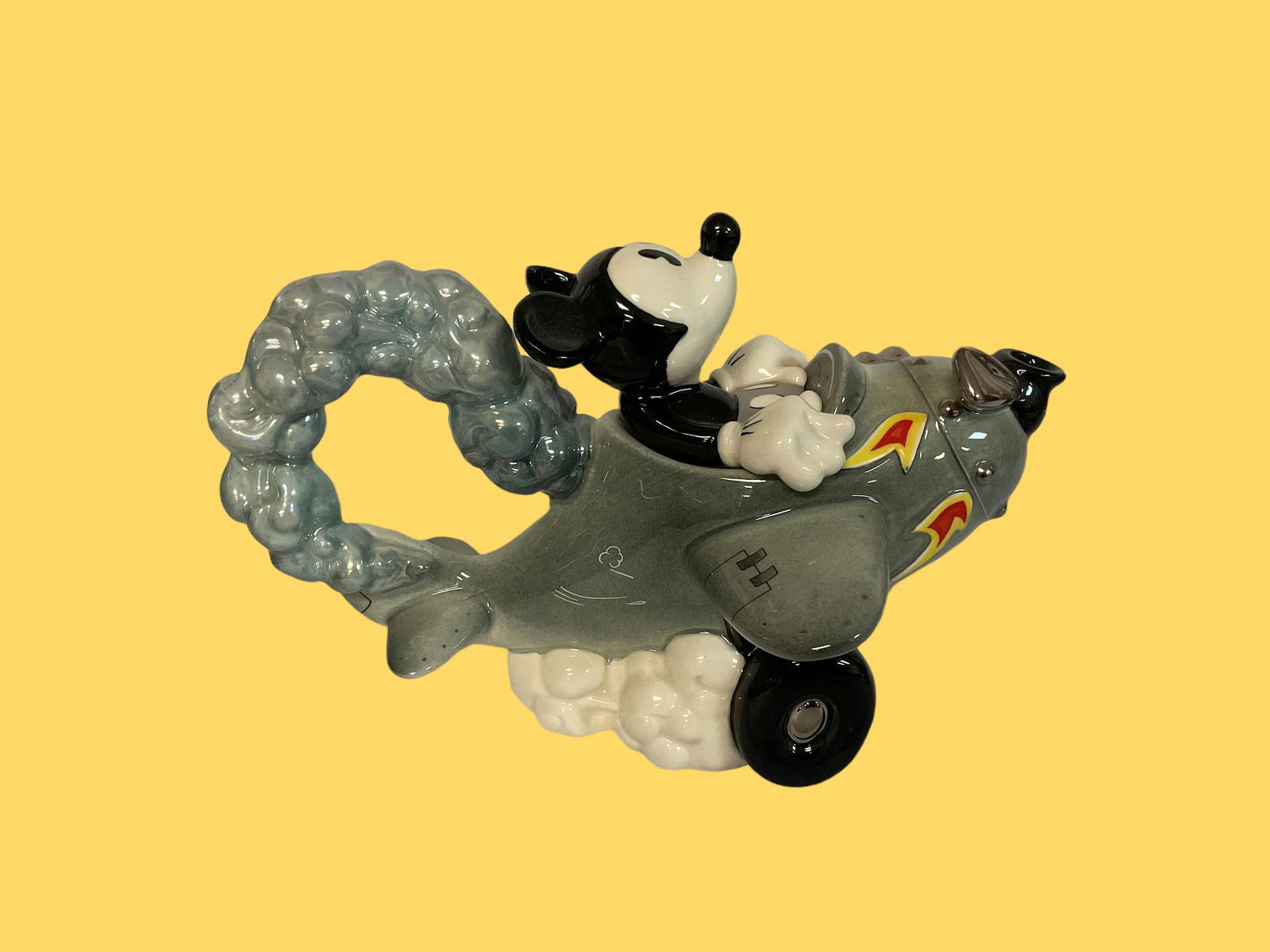 Disney Showcase Collection Aviator Mickey Disney Character Teapot Collection Limited Edition (1 of 6)