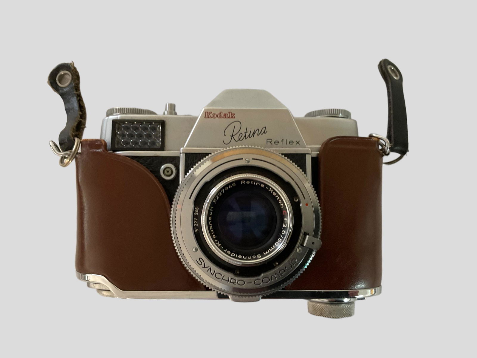 Kodak Retina Reflex Camera with Xenon 50 mm f2 lens and camera case (1 of 7)