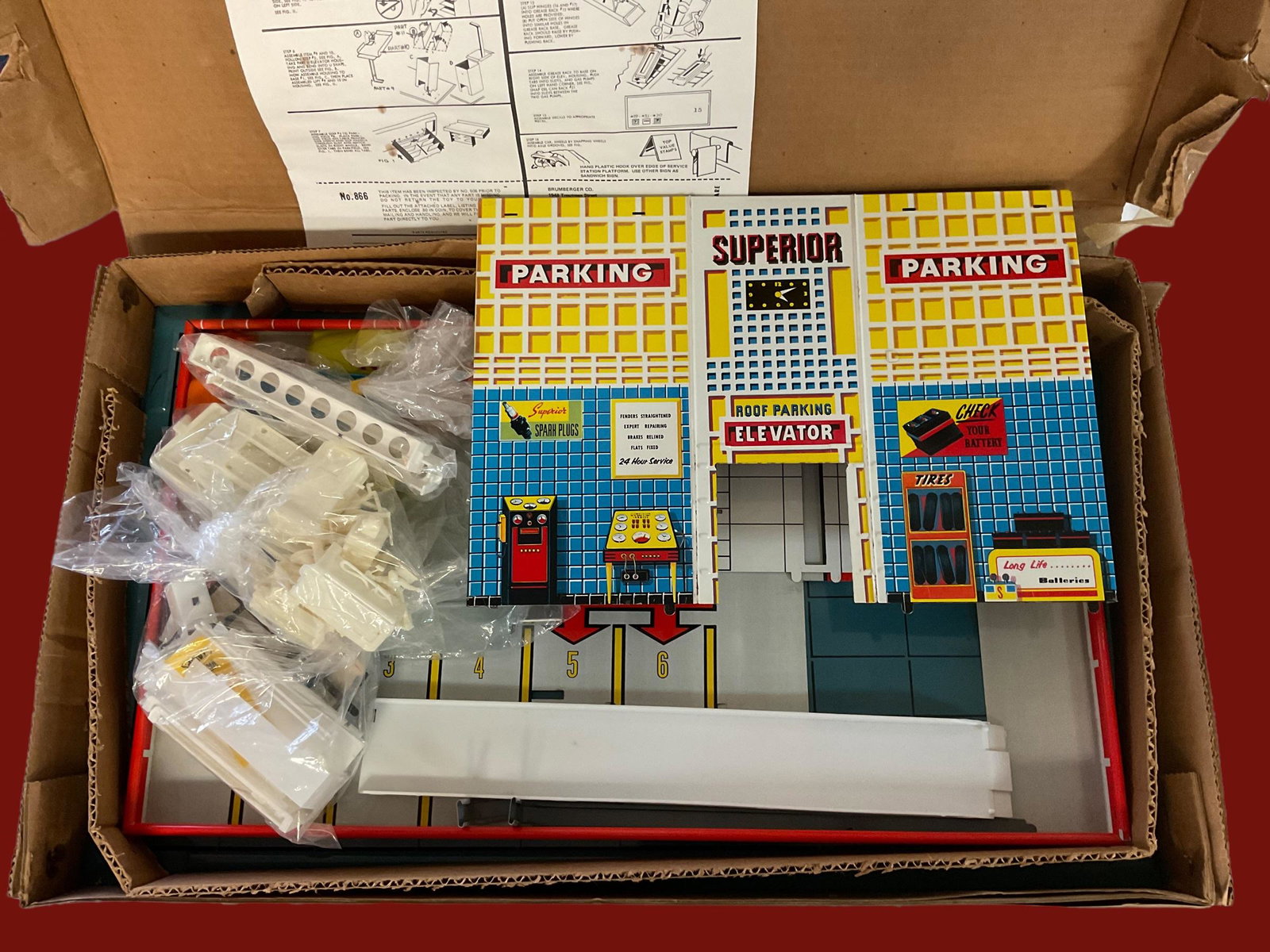 1950s Tin Service Station Play Set No. 866, Brumberger, Cohn, Marx: 1950s Tin Service Station Play Set No. 866, Brumberger, Cohn, Marx, Includes instructions, See photos for contents, Condition good, see photographs