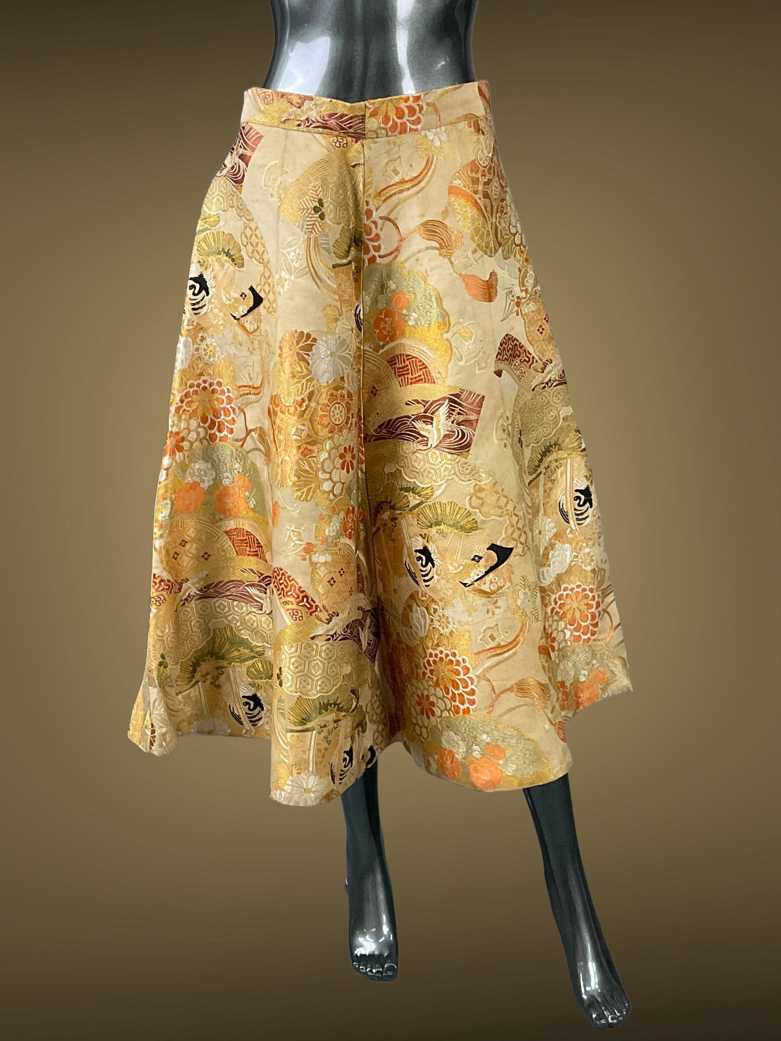 Japanese Kimono Skirt: Japanese Kimono Skirt, Japanese kimono silk skirt, Condition has stains, see photographs