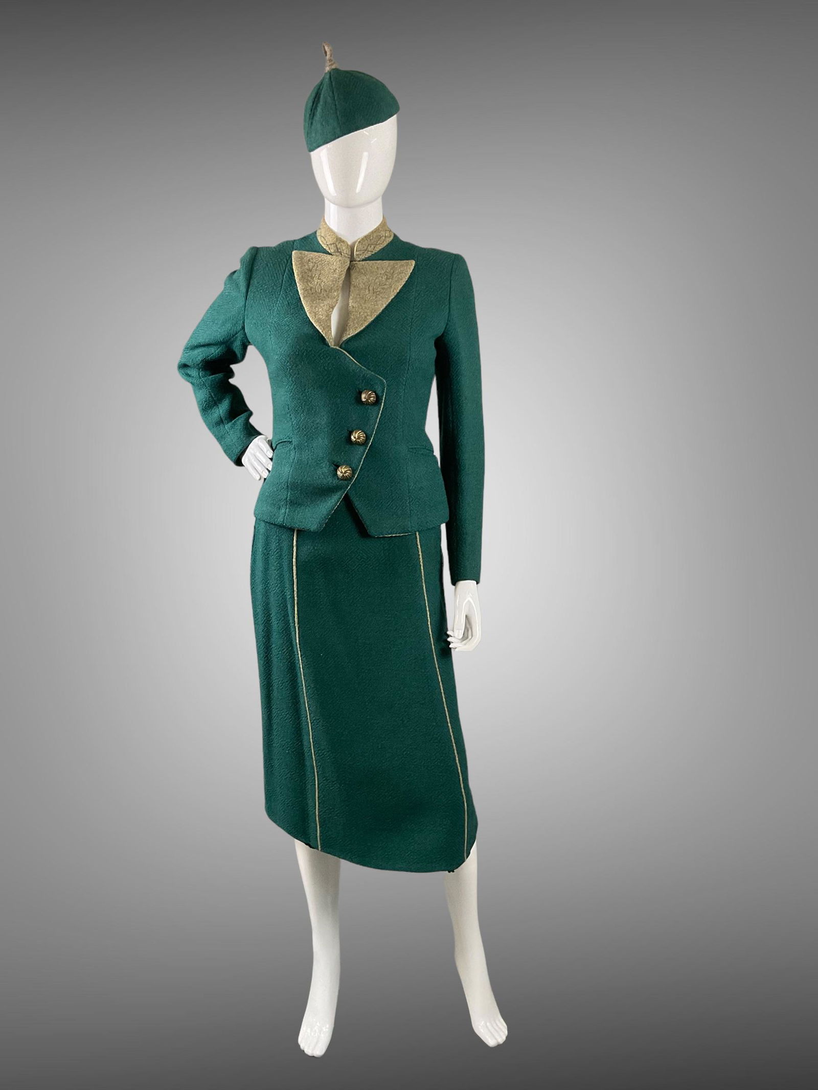 Late 1940s Custom Made Ladies Wool Suit (1 of 9)