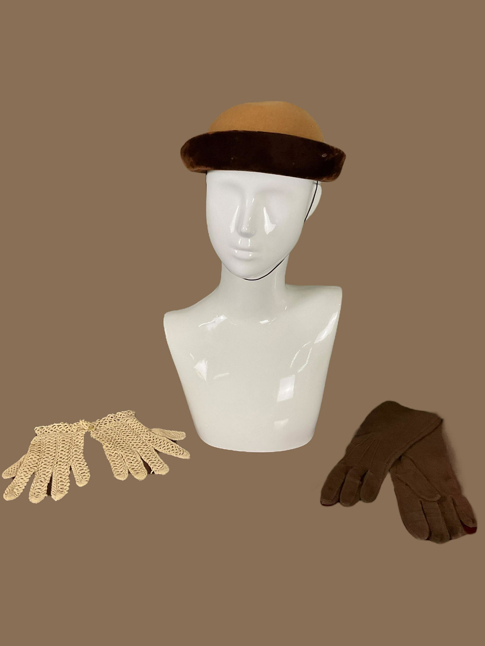 Brown Felt Hat with Bow with 2 Pairs of Gloves (1 of 9)