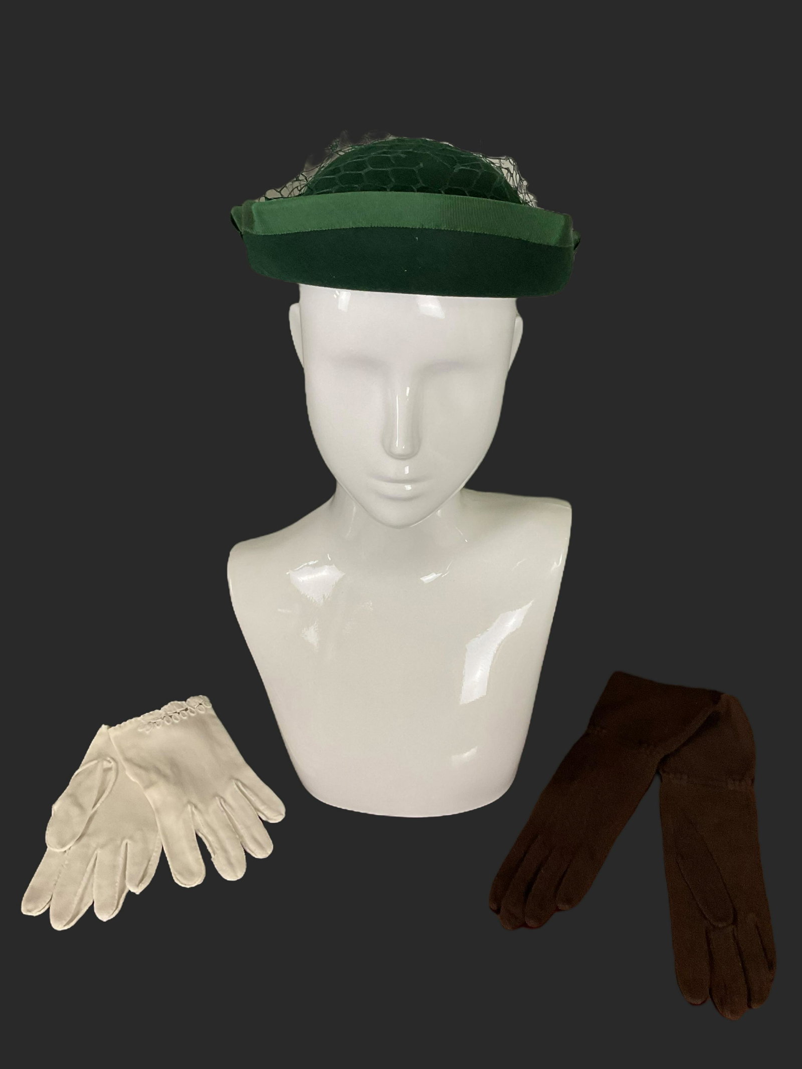 Forest Green Felt Hat with Netting, with 2 Pairs of Gloves (1 of 7)