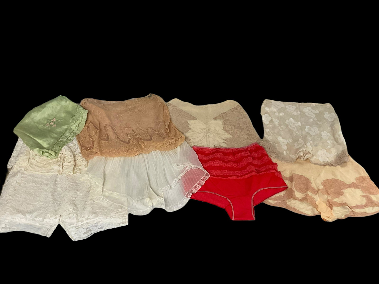Collection of Ladies Vintage Panties (1 of 8)