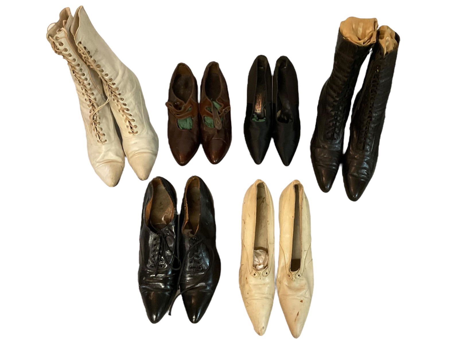 6 Pairs of Ladies Edwardian Boots and Shoes (1 of 9)