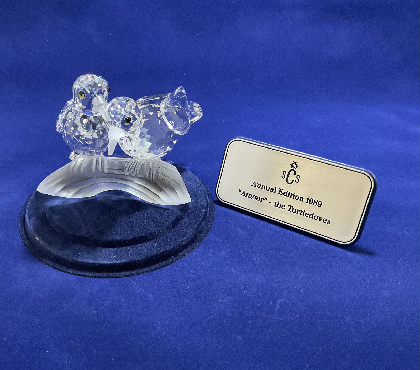 Swarovski Crystal Figurine Turtledoves Number D01X891 (1 of 4)