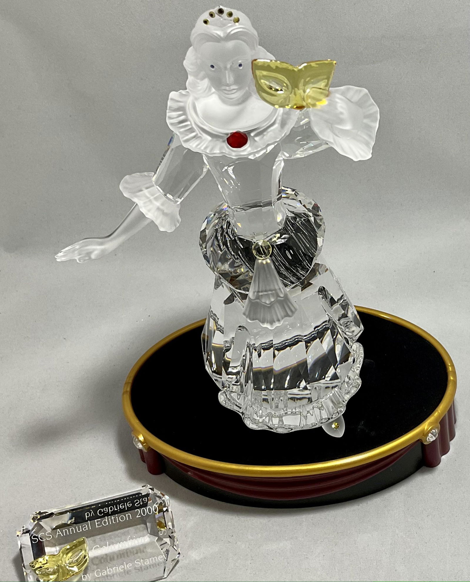 Swarovski Crystal Figurine 2000 Masquerade Columbine Number DO1X001 with Title Plaque and Display (1 of 4)